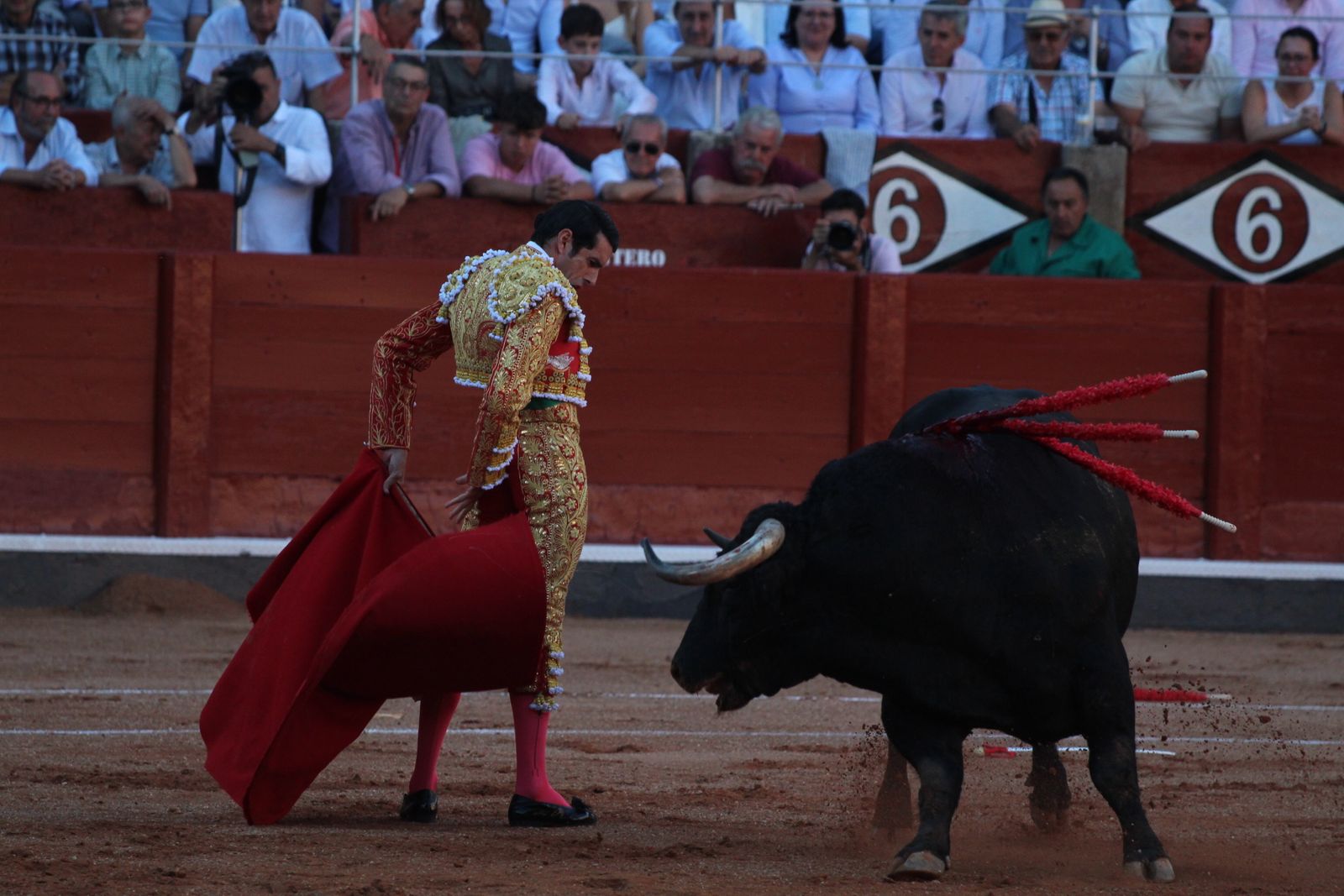 Emilio de Justo, Juan Ortega y Roca Rey inauguran el cartel de figuras en la feria de Salamanca: la corrida de Garcigrande en imágenes