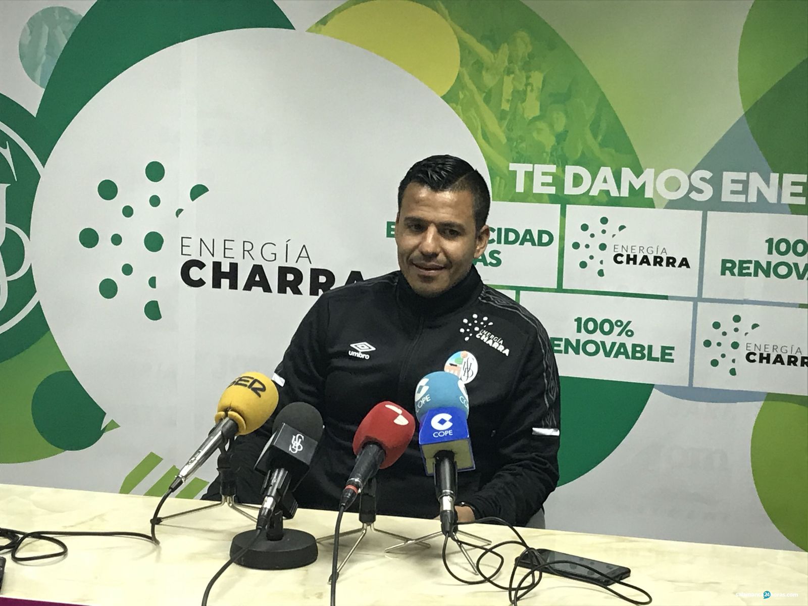 EEBF3A9A 526F 45E8 BC8B 54E5AE1DA01C