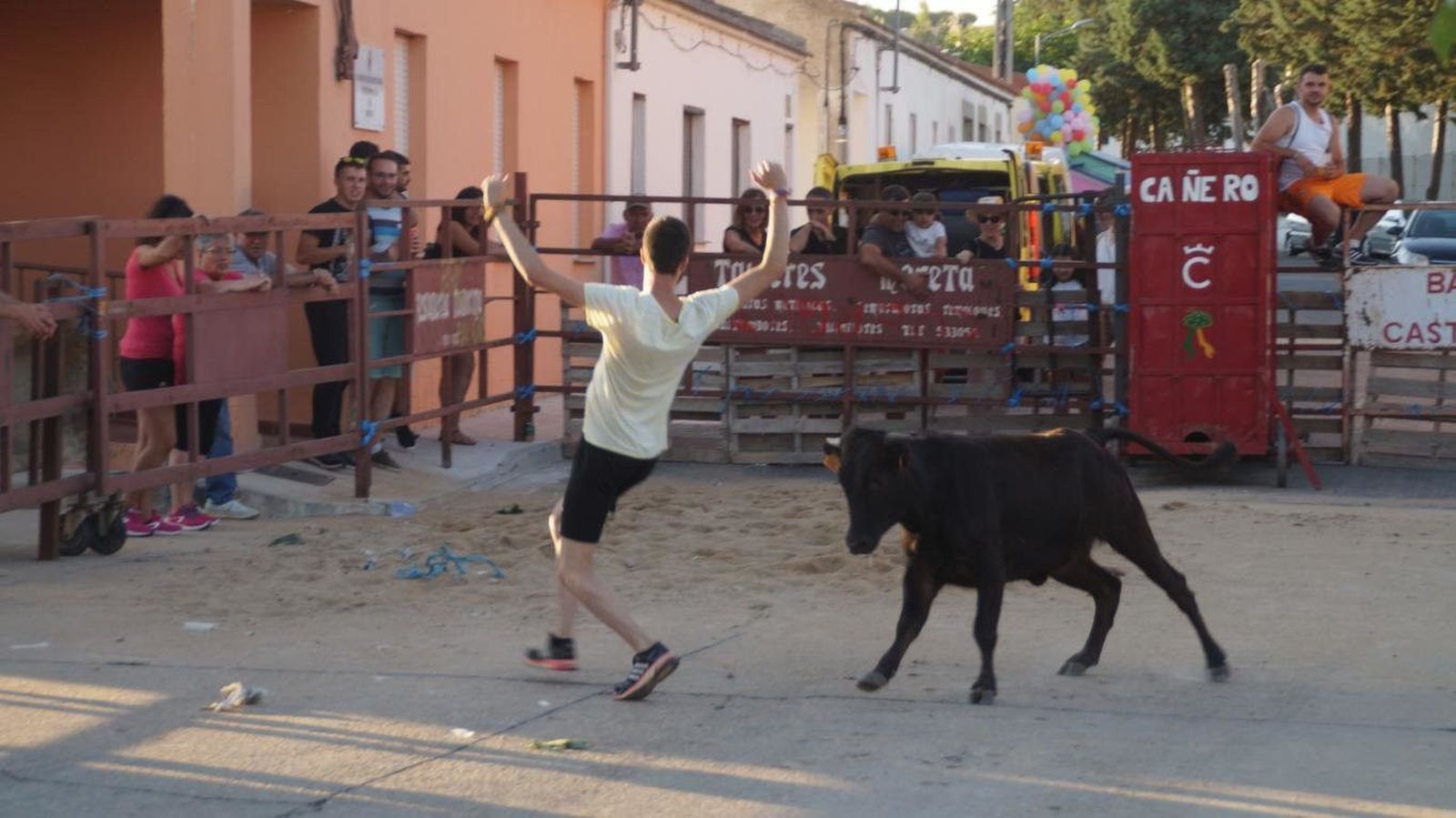 Fiestas en Villoria: Toro del Cajón viernes