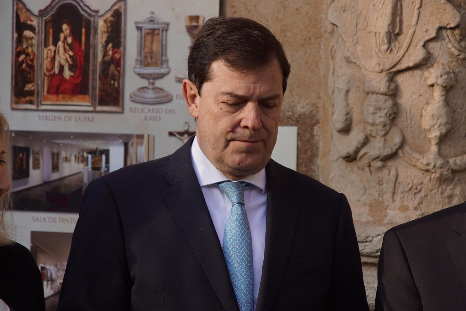 apertura-de-la-basilica-de-la-anunciacion-para-venerar-el-cuerpo-de-santa-teresa-en-alba-de-tormes-fotos-juanes-19