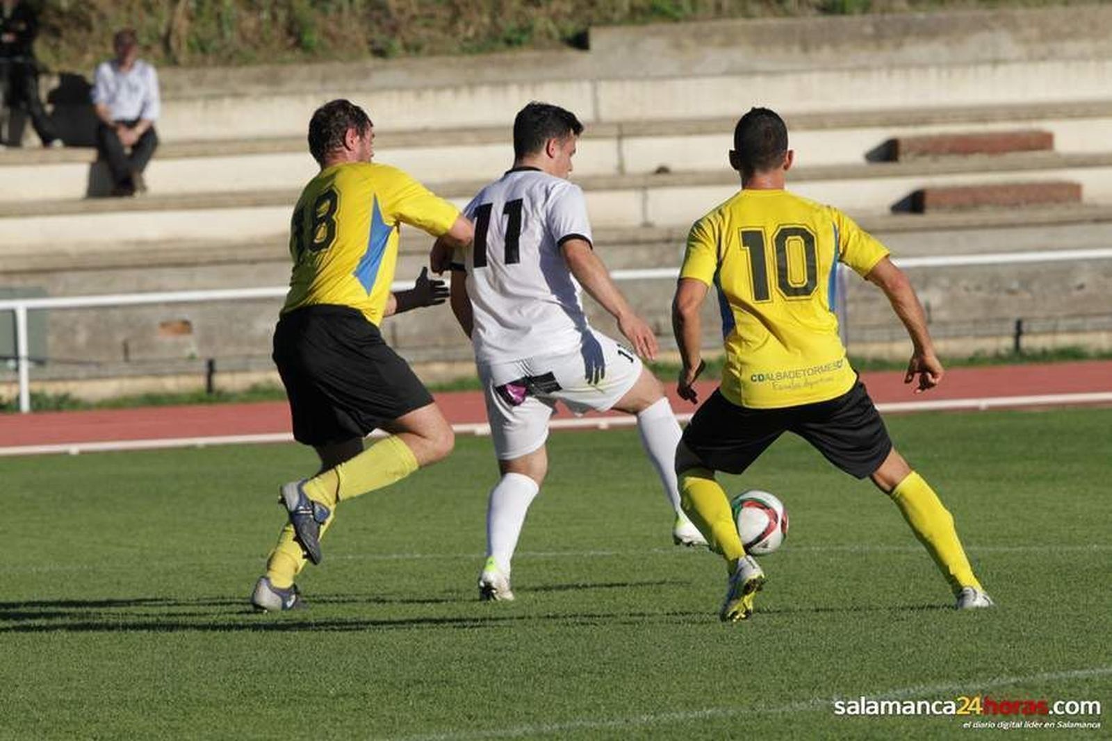 El Salmantino saca la cabeza en una liga muy igualada