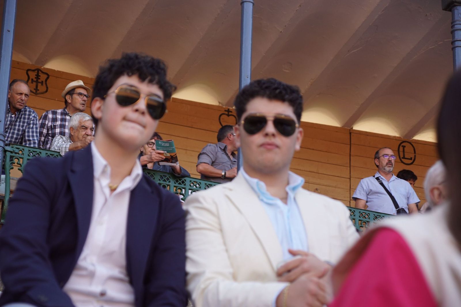 Así se ha vivido la primera corrida de la feria 2025 en La Glorieta: imágenes del ambiente en los tendidos y en el patio de cuadrillas