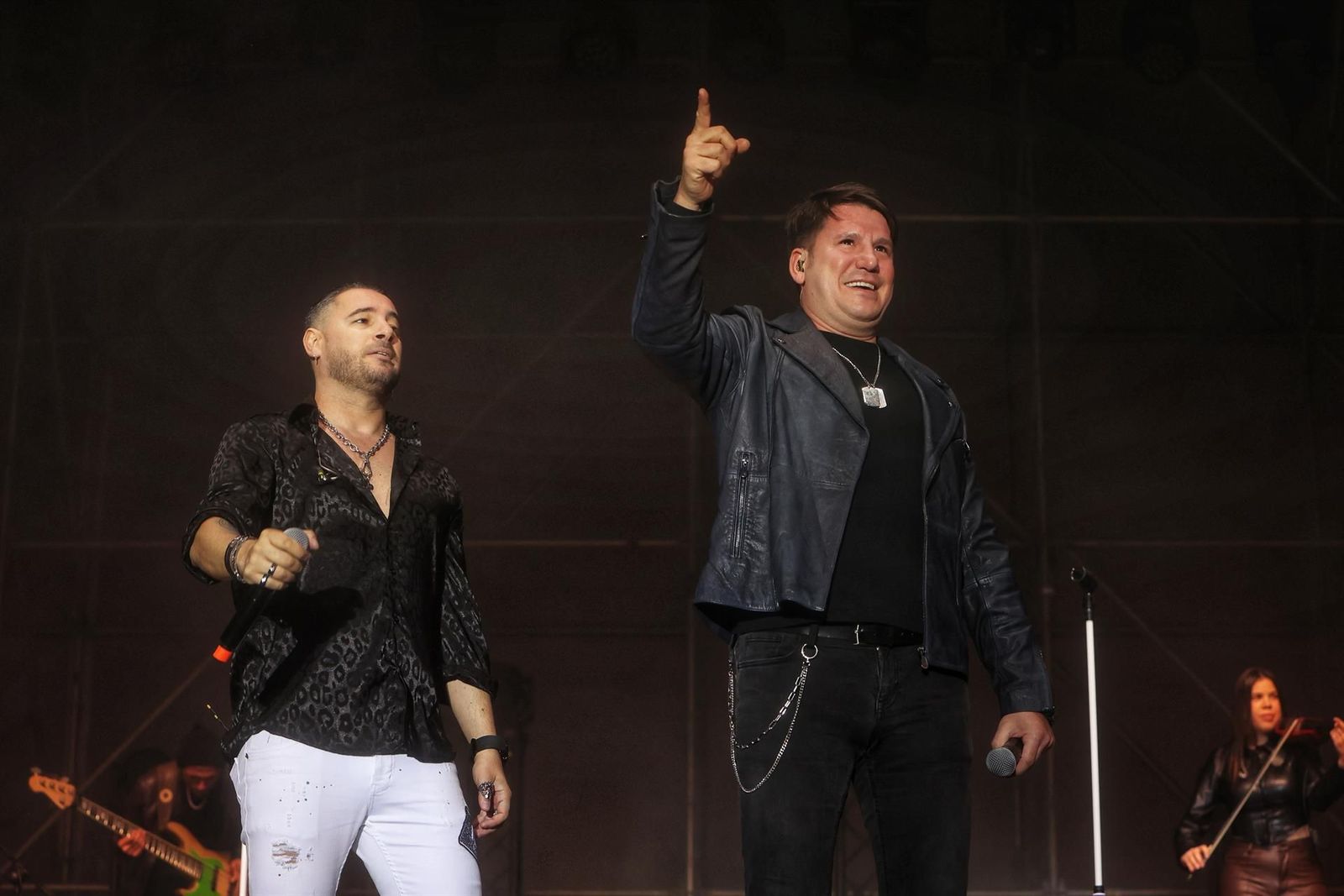 Archivo - El grupo musical Andy y Lucas actúa durante la Fiesta Concierto de la Resurrección de Cristo en Cibeles, a 15 de abril de 2023, en Madrid (España). - Ricardo Rubio - Europa Press - Archivo