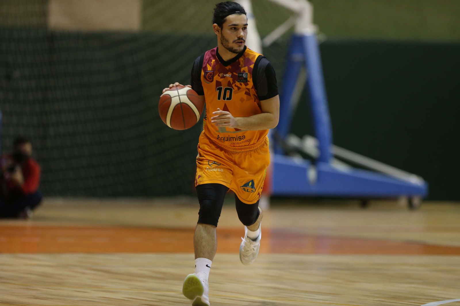 Alonso Ruiz, en el partido ante CB Marbella.