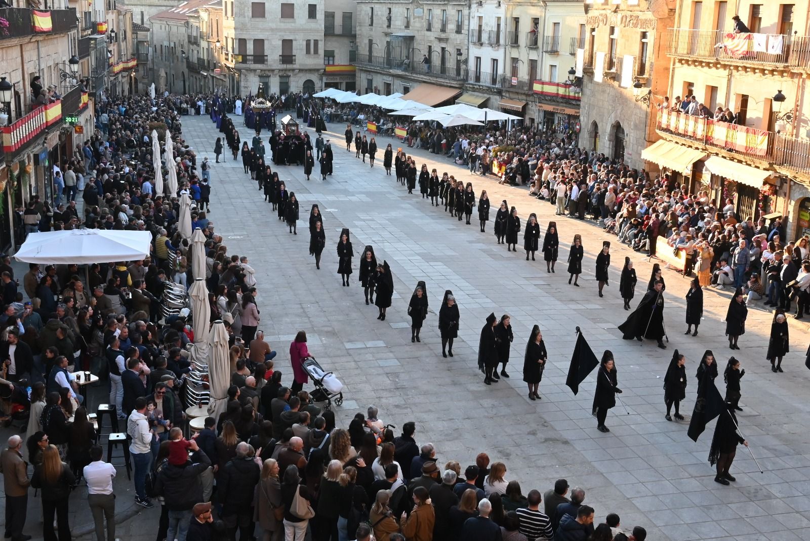 El Santo Entierro vuelve a unir en un acto de fe a las siete cofradías de Ciudad Rodrigo