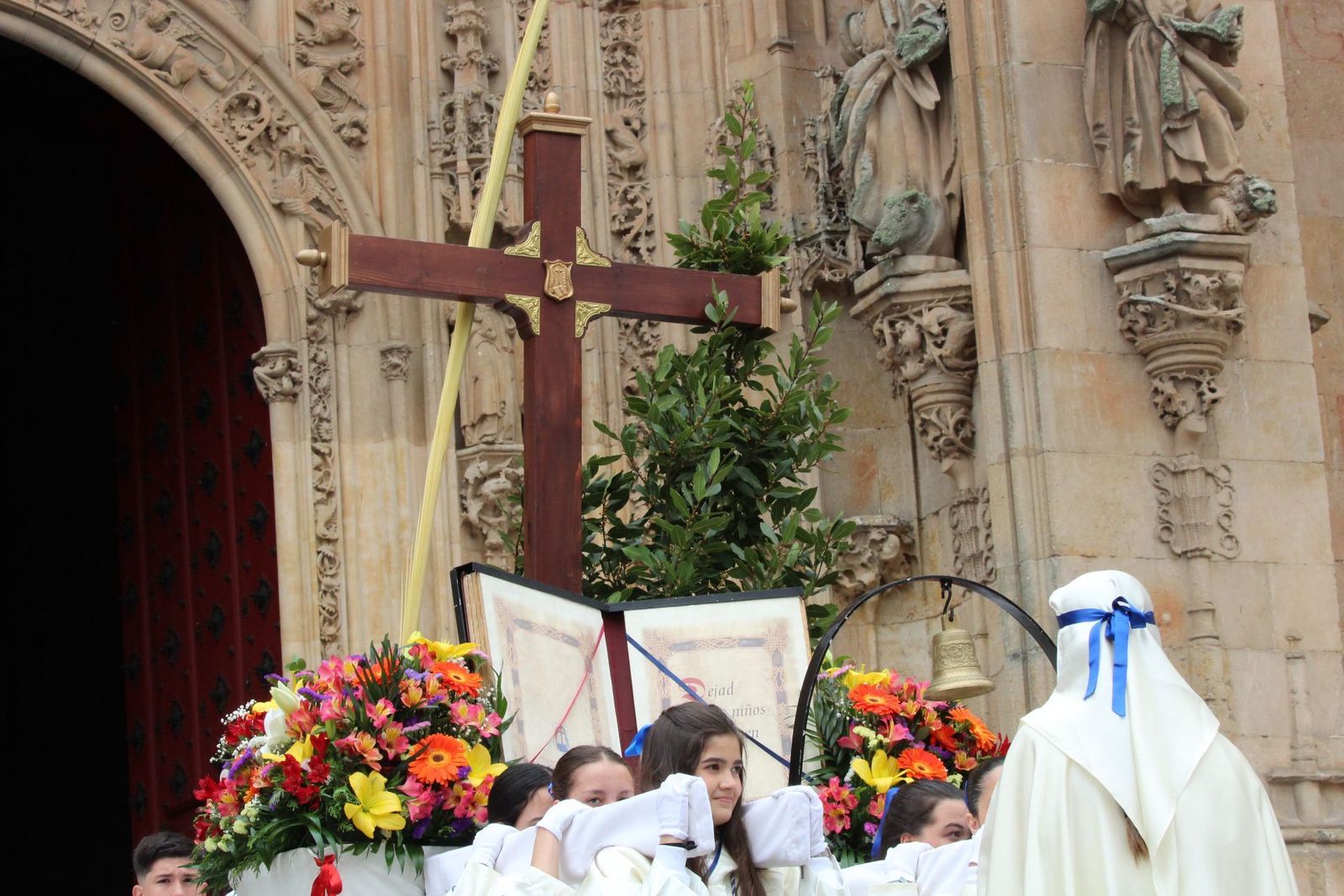 procesion-de-la-borriquilla-en-salamanca-domingo-de-ramos-13-de-abril-de-2025-fotos-belen-hurtado-3