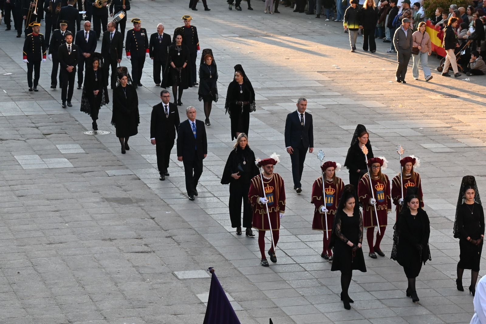 El Santo Entierro vuelve a unir en un acto de fe a las siete cofradías de Ciudad Rodrigo