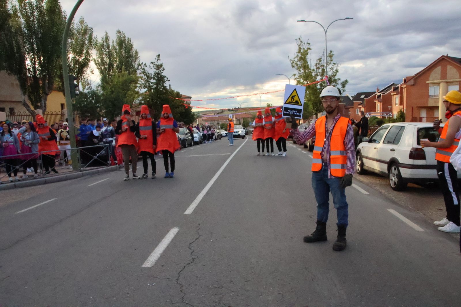  Villamayor, concentración y pasacalles de grupos y peñas