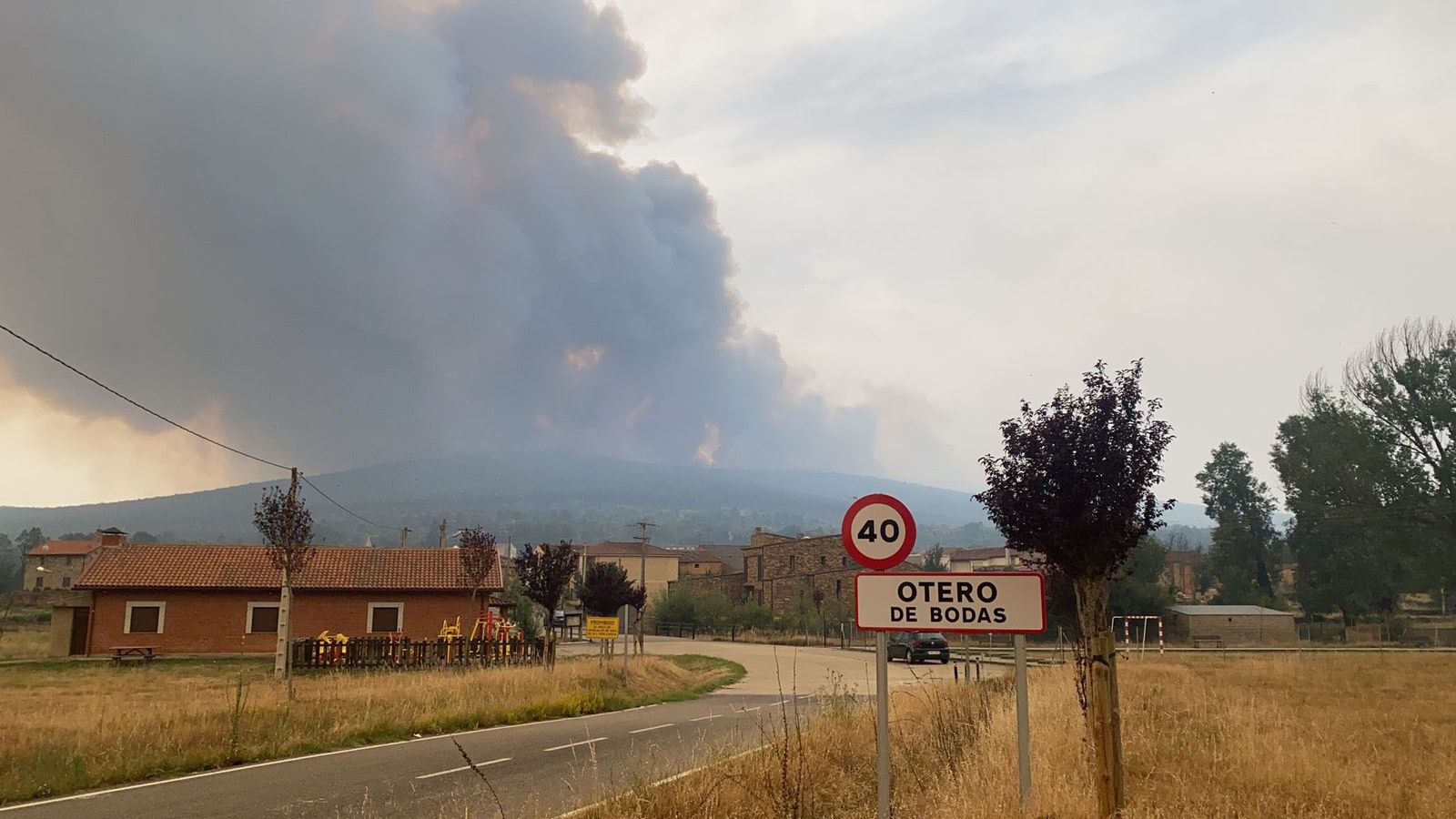 incendio-en-la-sierra-de-la-culebra-foto-maria-lorenzo-17