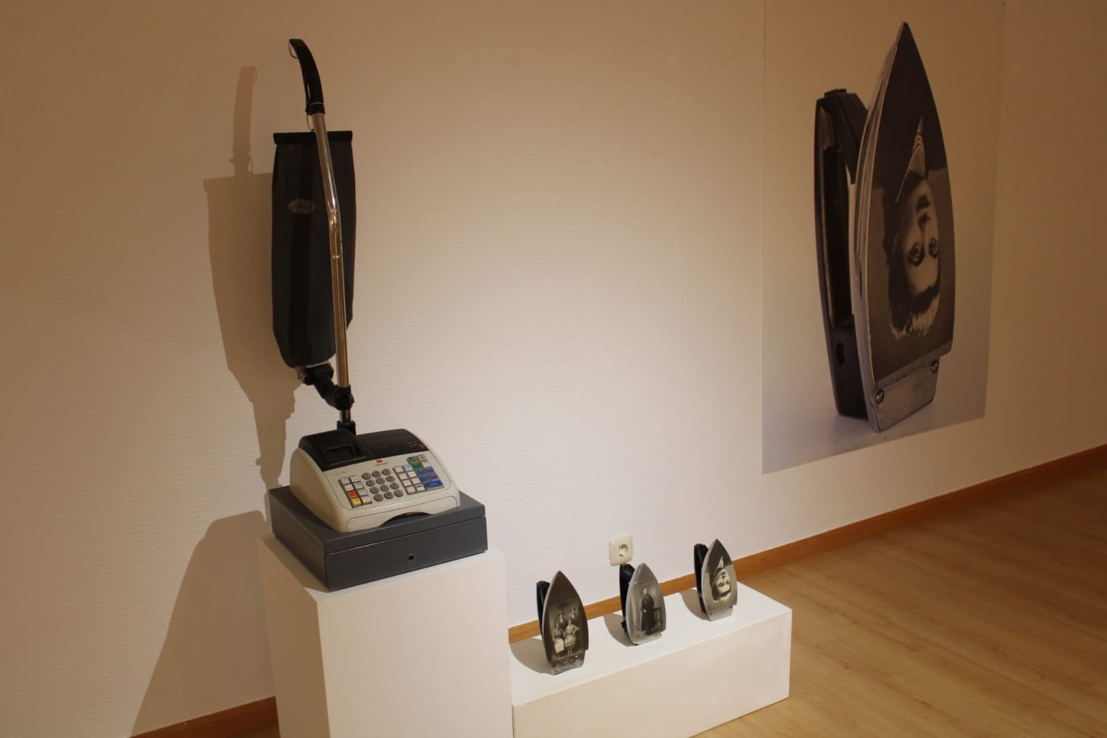 inauguracion-de-la-exposicion-la-llamada-encendida-de-jean-claude-cubino-42