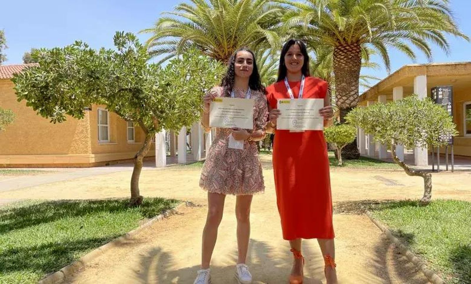 Premio Accesit para Carla y Cristina en el 34 Congreso Jovenes Investigadores 2 scaled