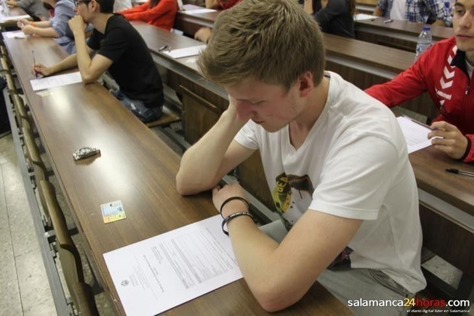 La Universidad licita la contratación del seguro médico para sus estudiantes