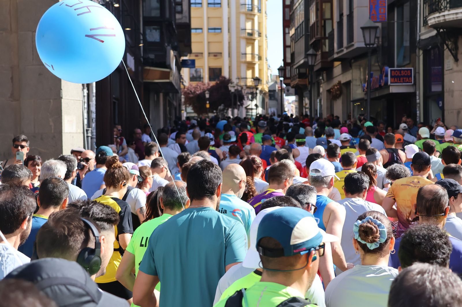 GALERÍA | Zamora arranca su Media Maratón: disfruta de las mejores imágenes de la salida