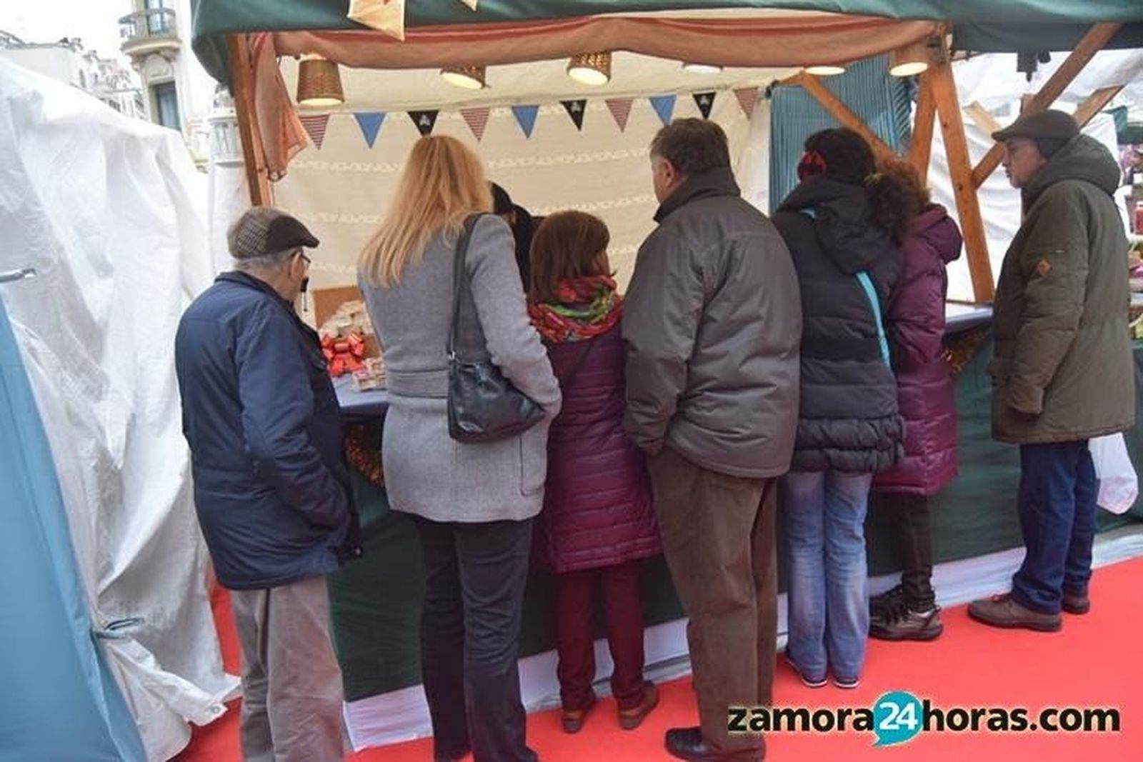 Mercado Navideño. Archivo.