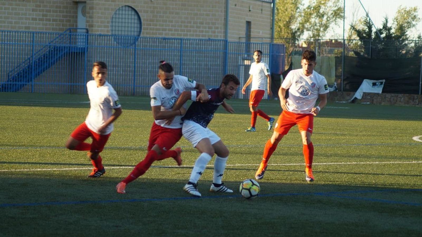 Santa Marta y Béjar comienzan sus partidos de pretemporada con victoria