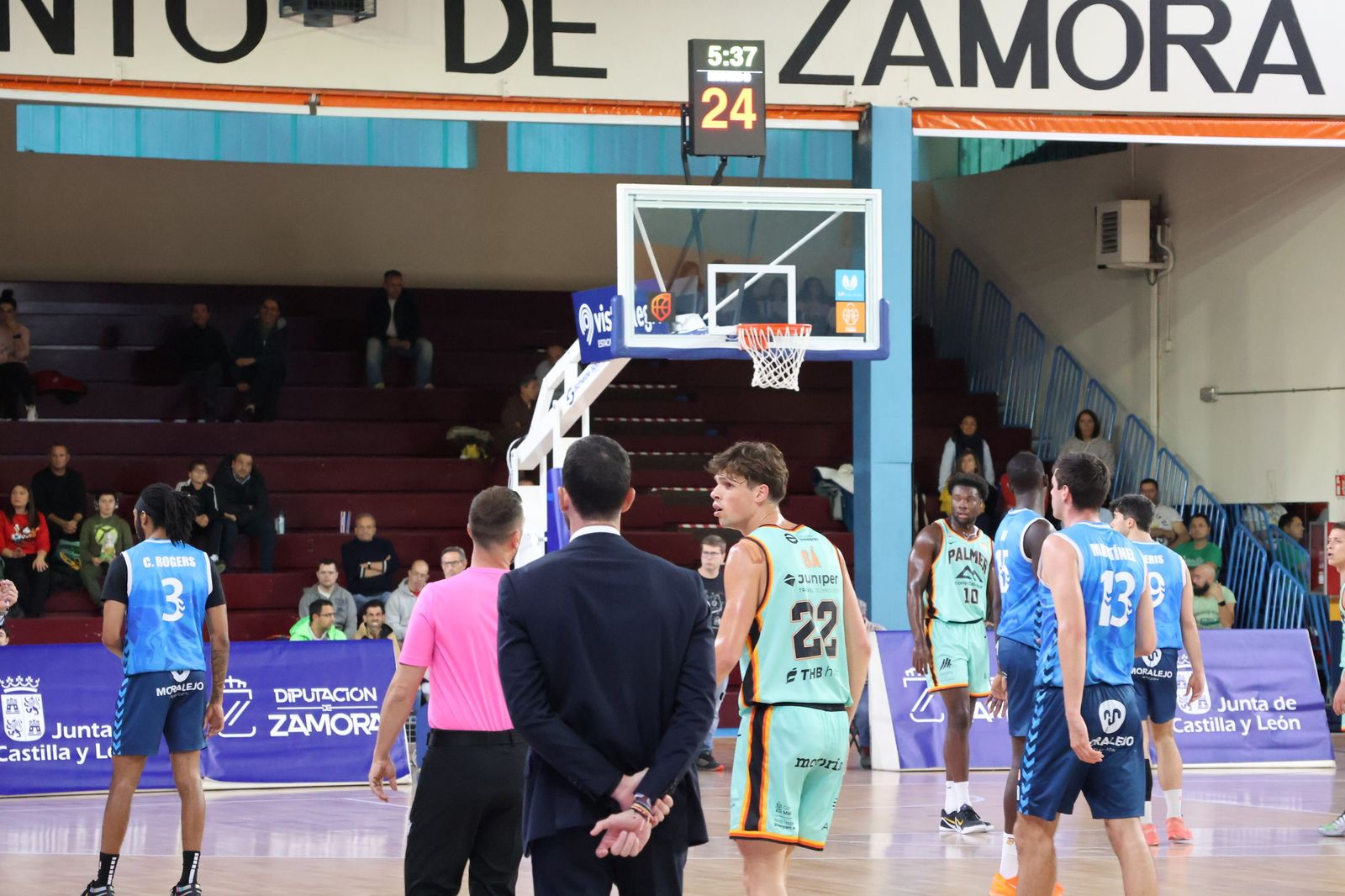 GALERÍA | El CB Zamora recibe en el Ángel Nieto al Basket Mallorca Palma en busca de la victoria