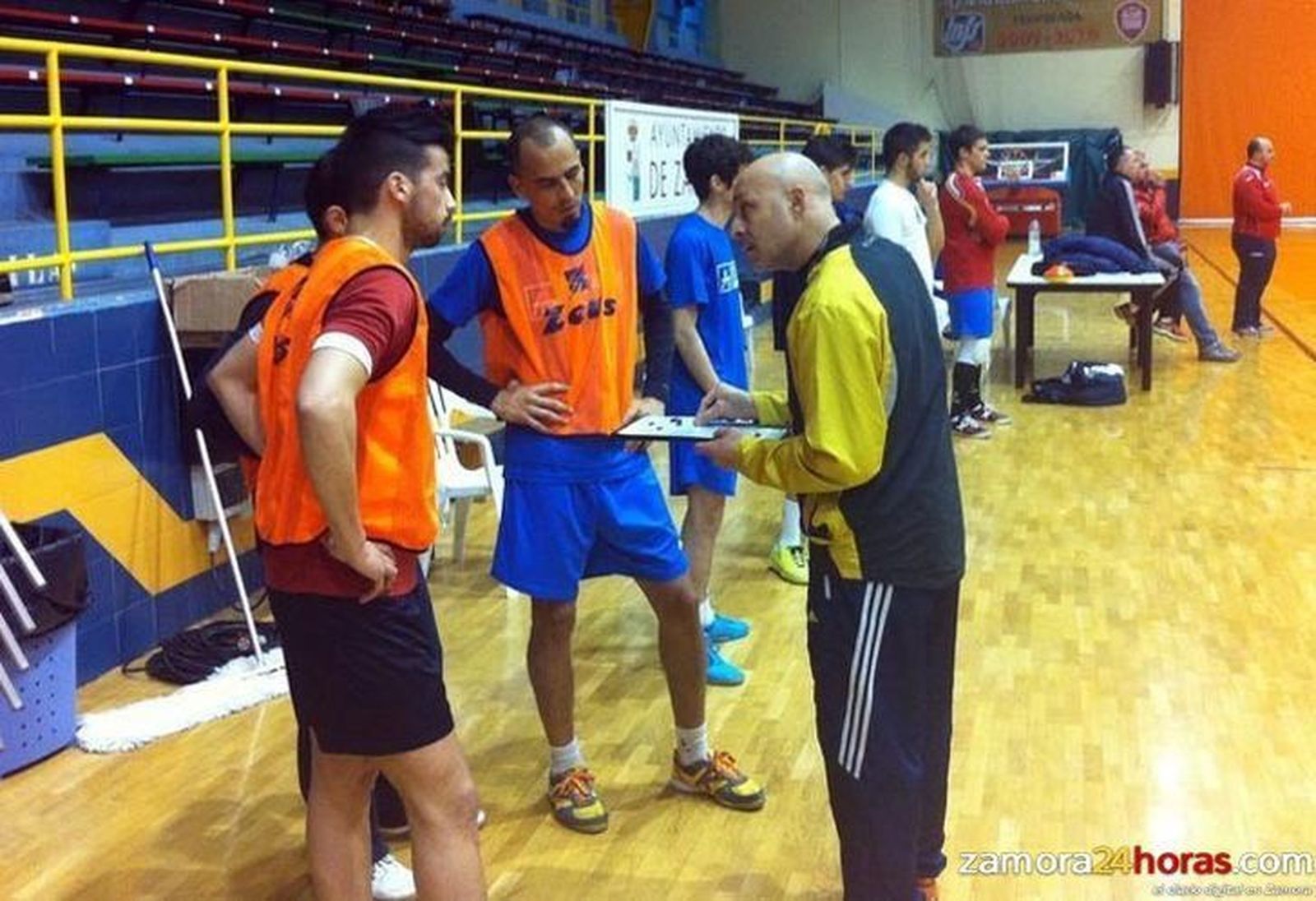 Zeus ya entrena con el Arcebansa Fisiolife y Rui Almeida podría ser el segundo refuerzo Zeus ya entrena con el Arcebansa Fisiolife y Rui Almeida podría ser el segundo refuerzo