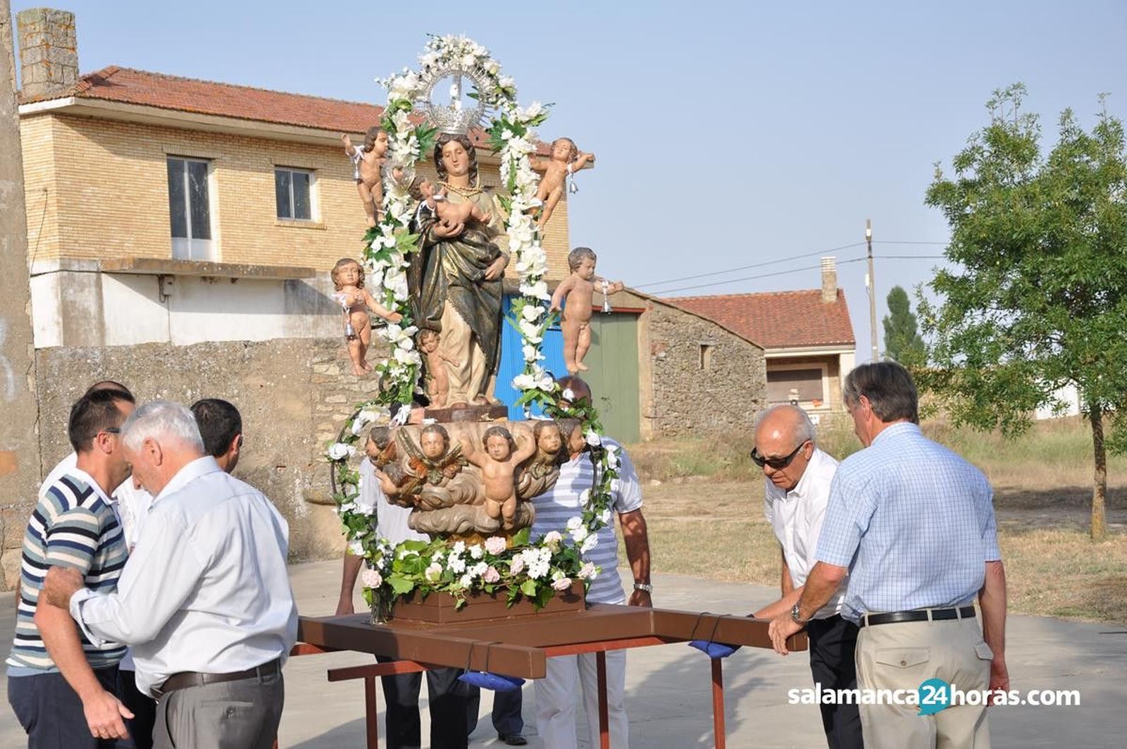 Cerralbo procesión y roscas (21)