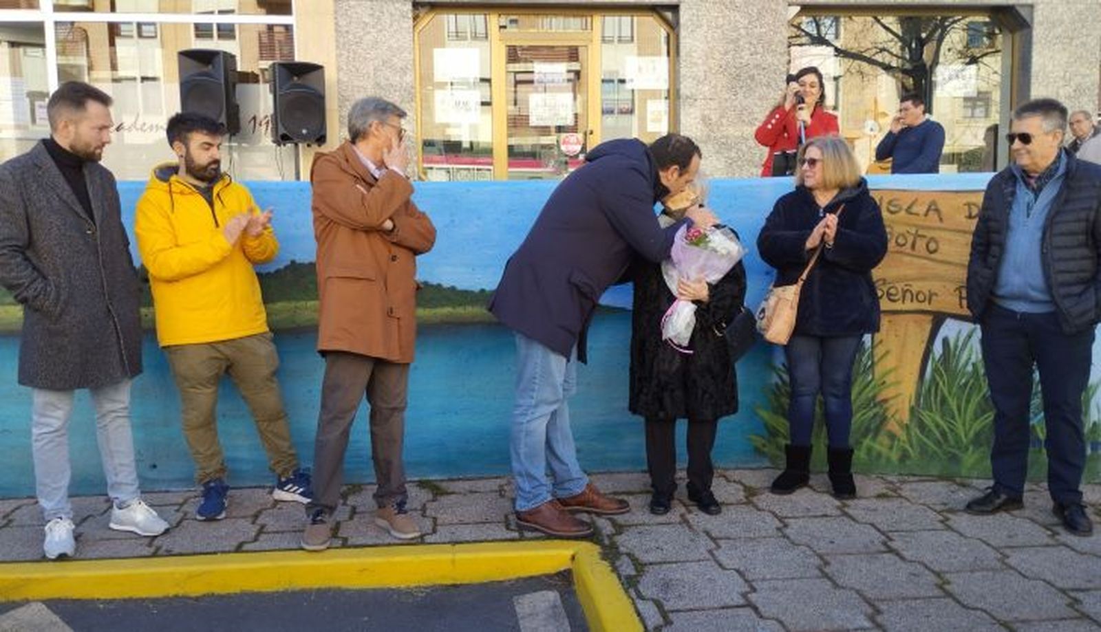 Santa Marta inaugura el mural en homenaje al Señor Pepe, antiguo alcalde