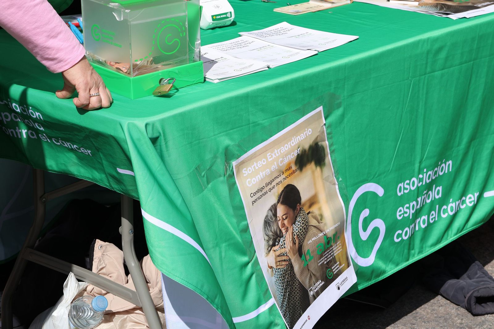 GALERÍA | Decenas de zamoranos disfrutan de las sopas de ajo más solidarias