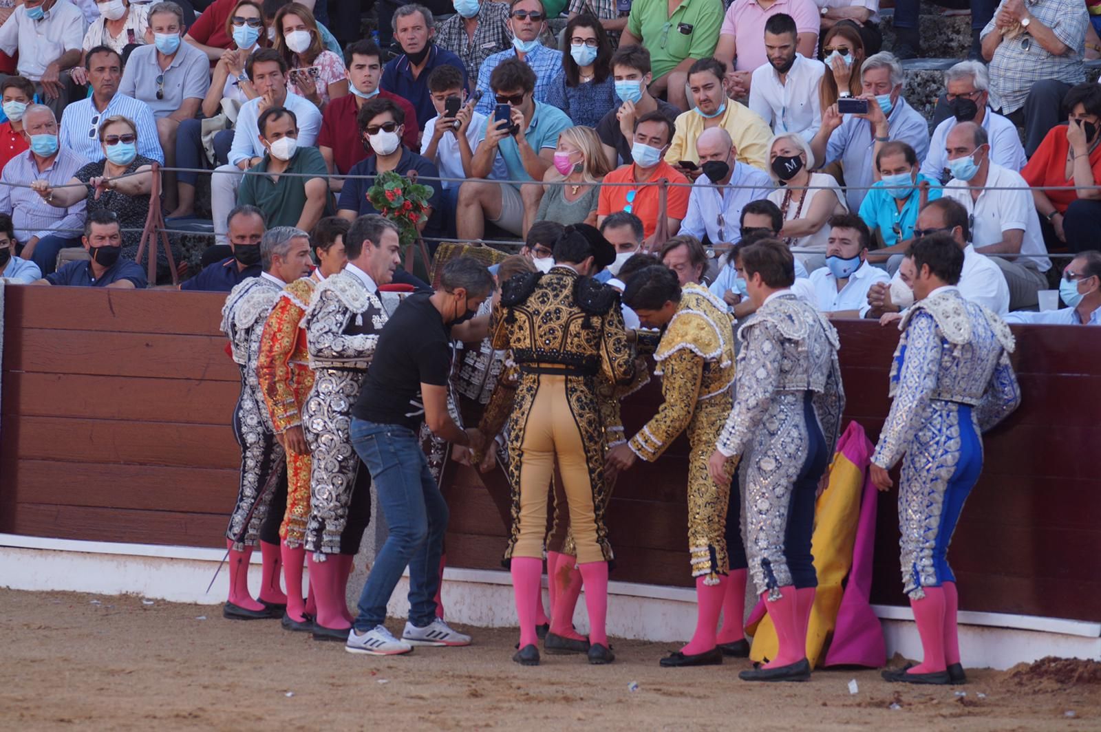 cayetano-golpeado-en-la-plaza-de-guijuelo-7