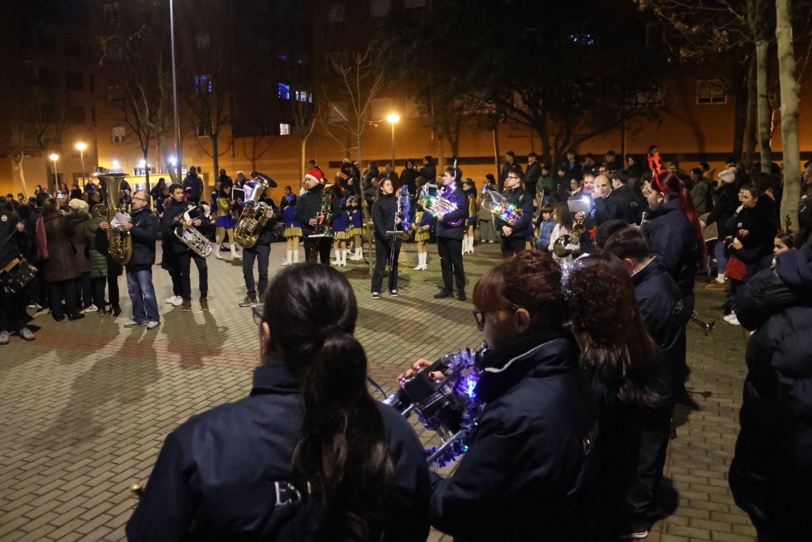 Pasacalles navideño en el barrio de El Zurguén
