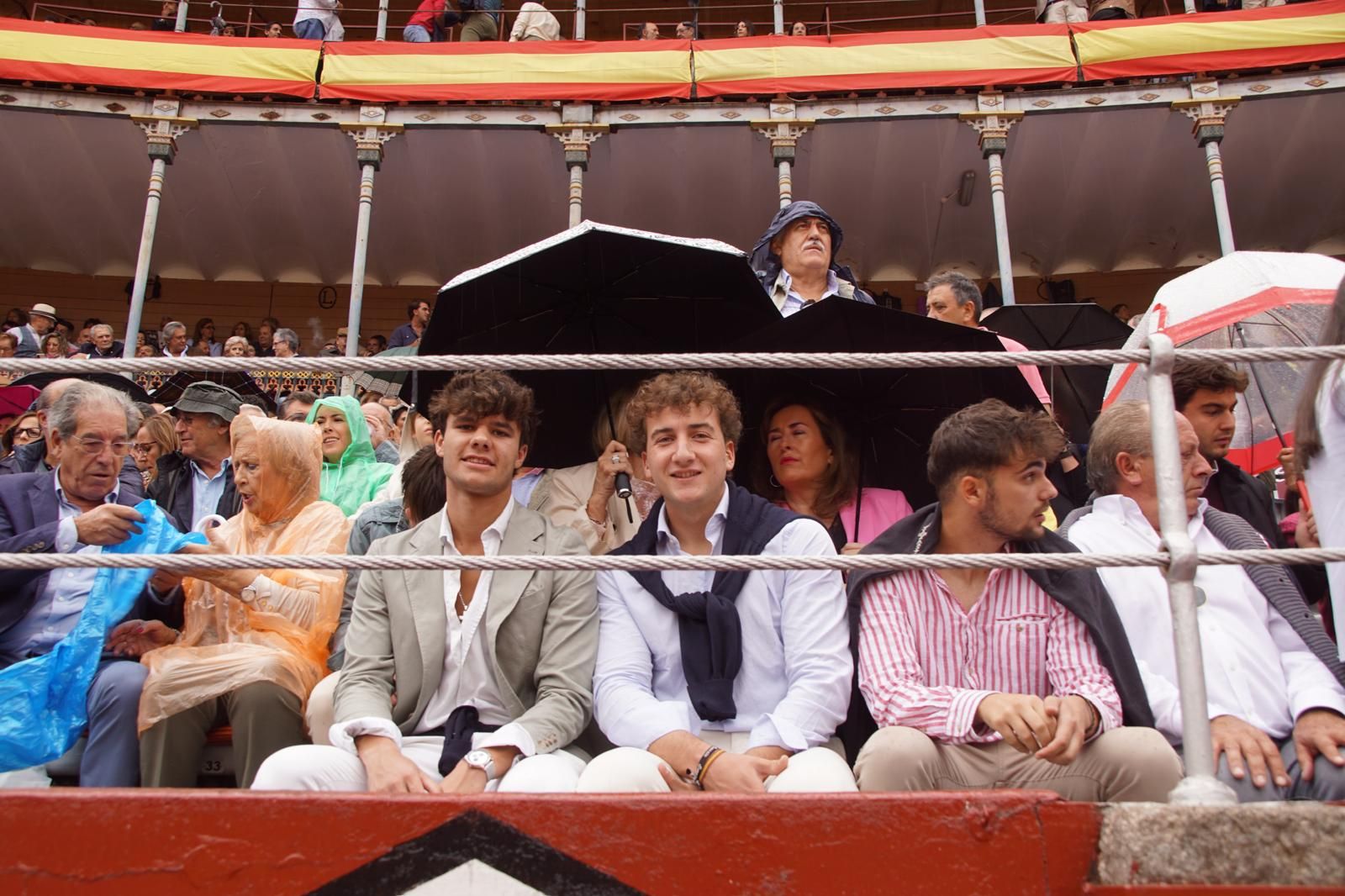 resumen-fotografico-del-ambiente-en-los-tendidos-de-la-glorieta-durante-la-corrida-de-garcigrande-20-de-septiembre-de-2024-foto-juanes-52