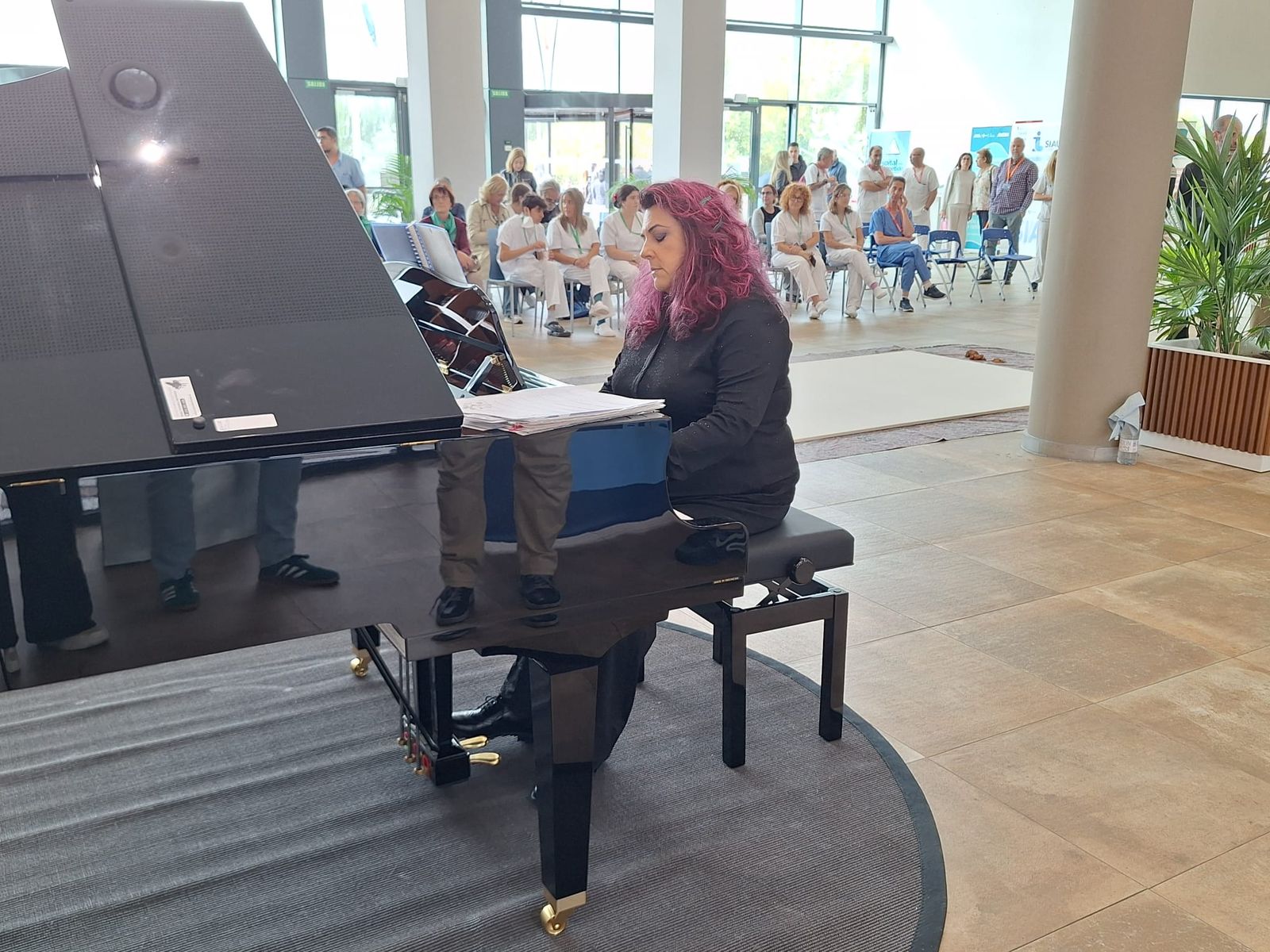 50º Aniversario del Hospital Clínico  Universitario con una intervención artística “Latidos  de barro” (32).jpeg