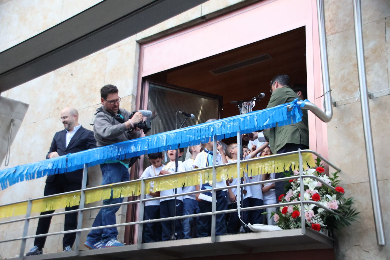  Villamayor, concentración y pasacalles de grupos y peñas