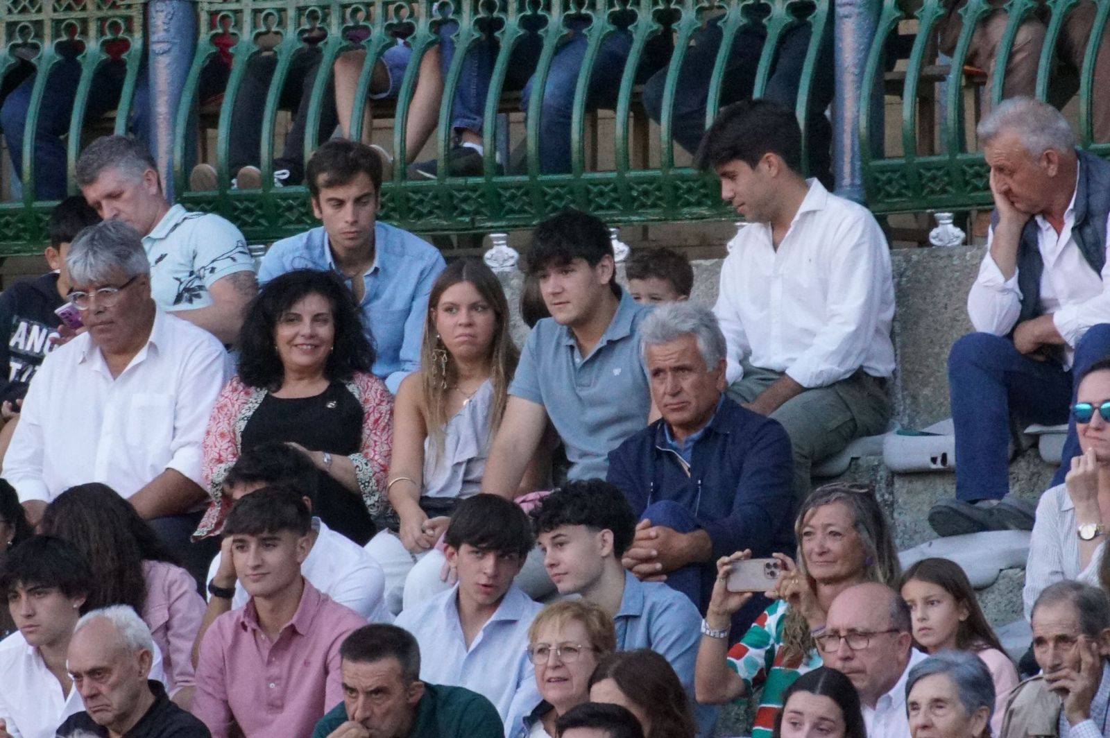 Clase práctica con alumnos de la Escuela de Tauromaquia de Salamanca (Diego Mateos, Noel García y Álvaro Rojo con erales de Esteban Isidro)