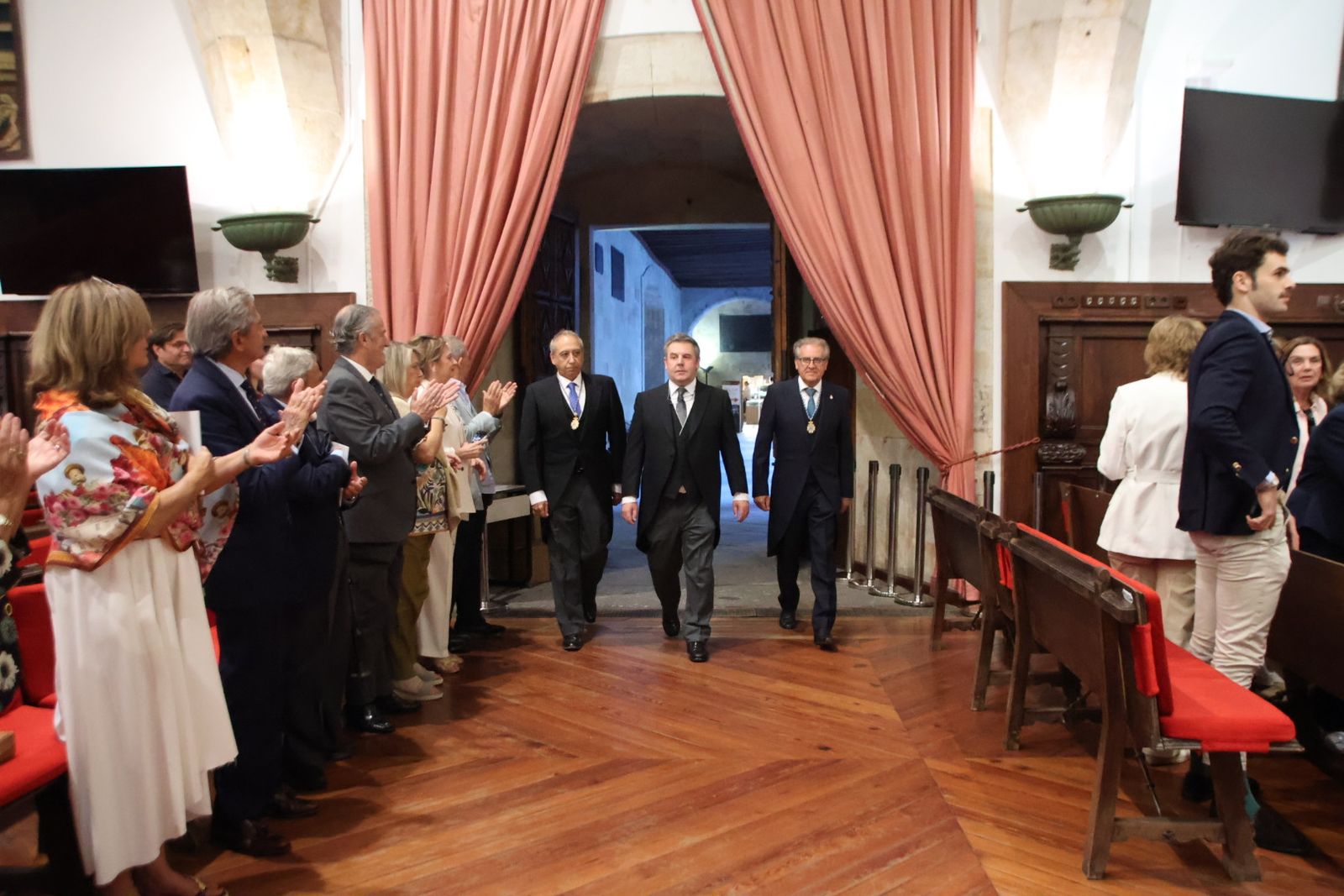 Acto de ingreso en la Real Academia de Medicina del profesor Juan Francisco Blanco Blanco