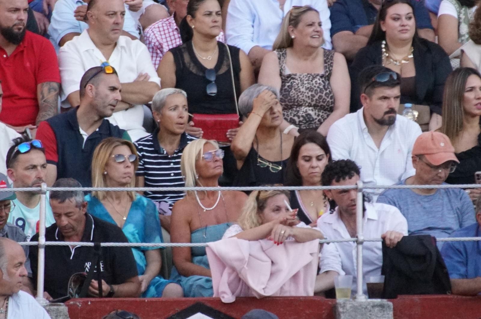 Así ha vivido la afición de La Glorieta el primer cartel de figuras de la feria: imágenes del ambiente en los tendidos y en el patio de cuadrillas
