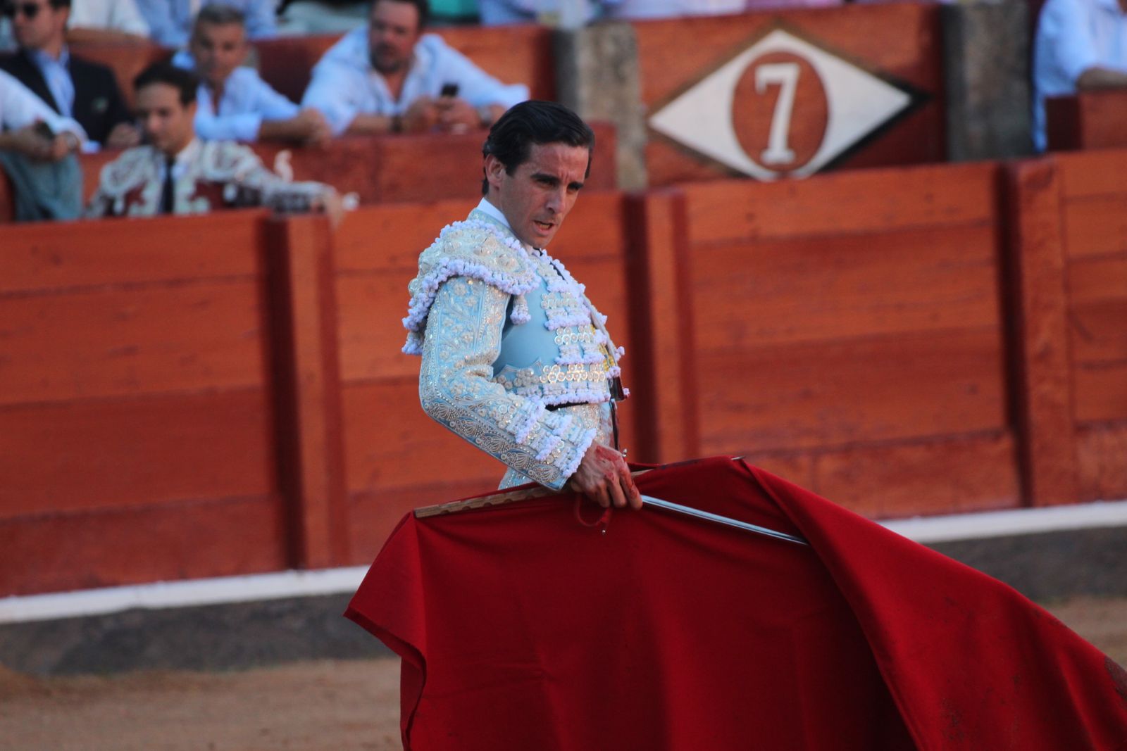 Emilio de Justo, Juan Ortega y Roca Rey inauguran el cartel de figuras en la feria de Salamanca: la corrida de Garcigrande en imágenes