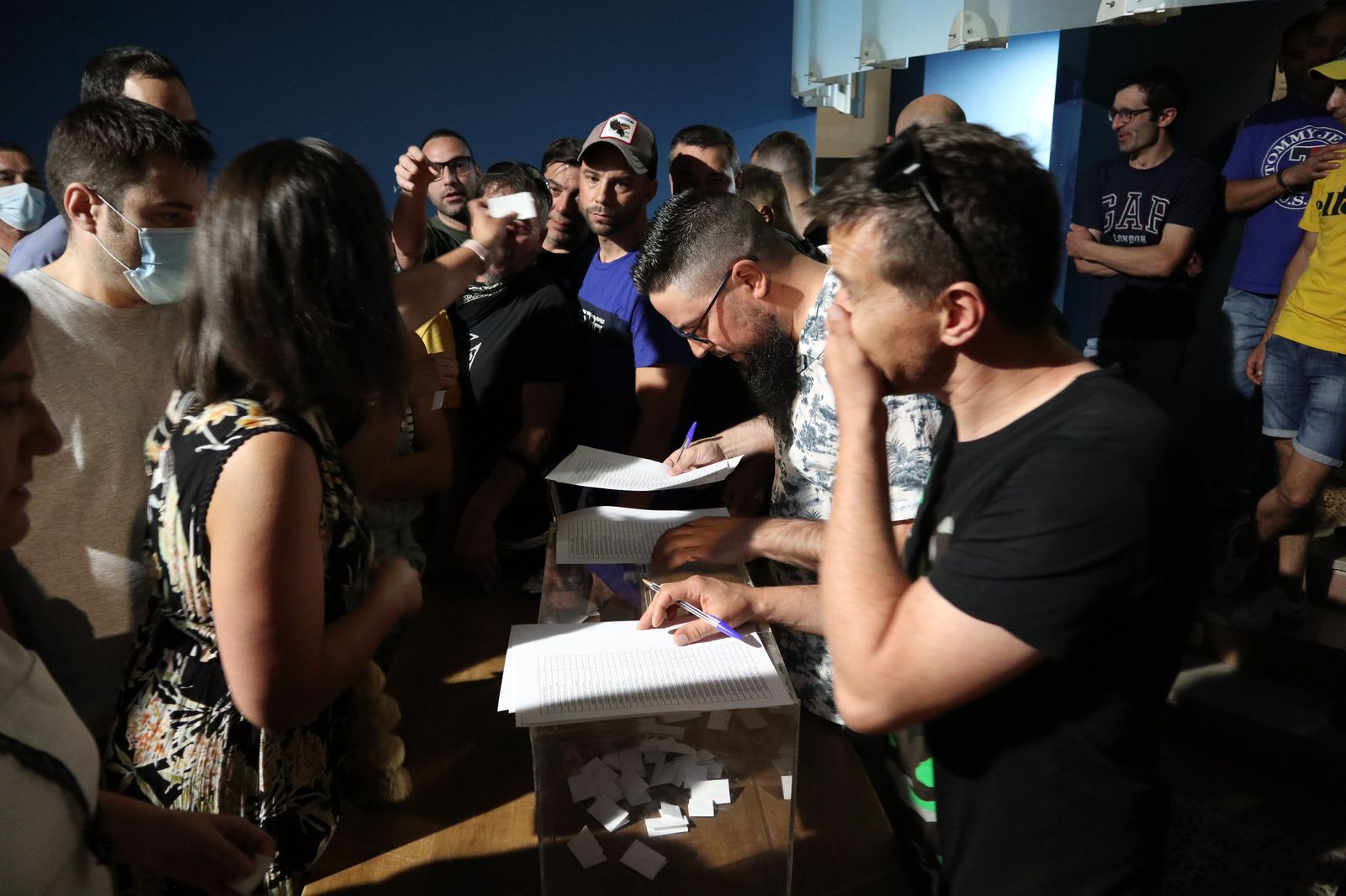 Los trabajadores de Toro votan
