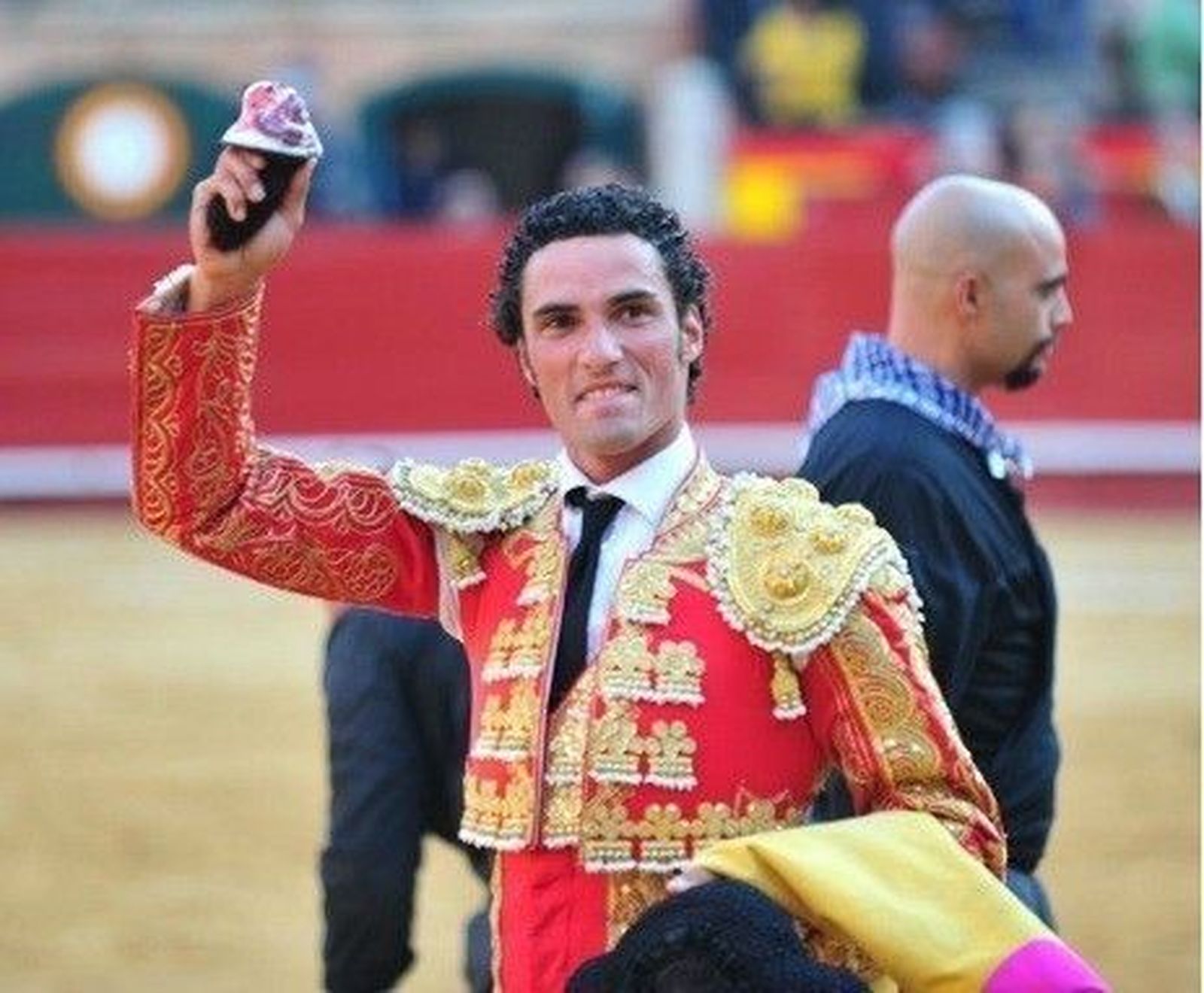 Tejela y Curro Díaz puntúan en Fallas, tres toros y dos orejas