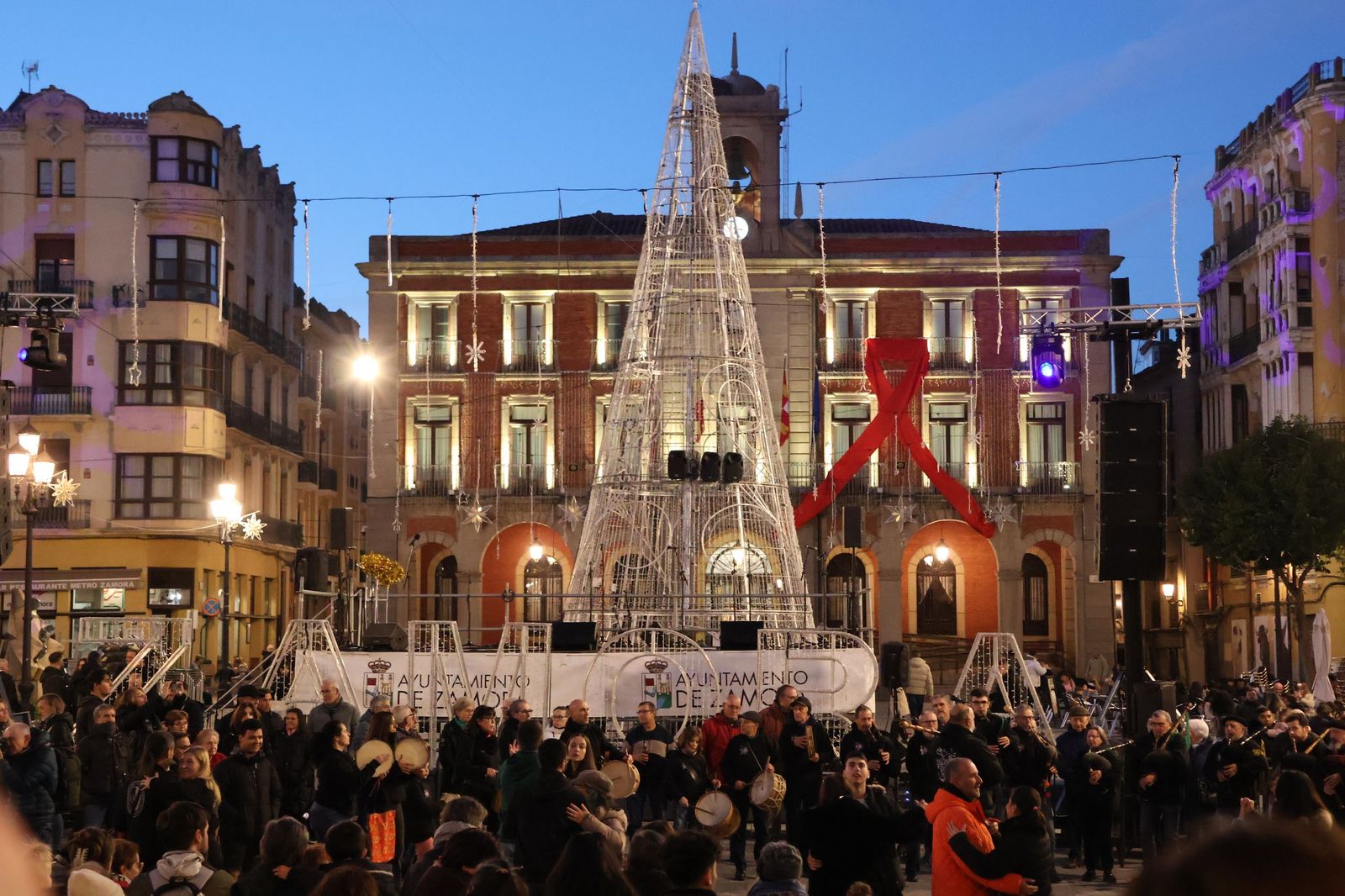 Encendido navideño en Zamora 2025 (19).JPG