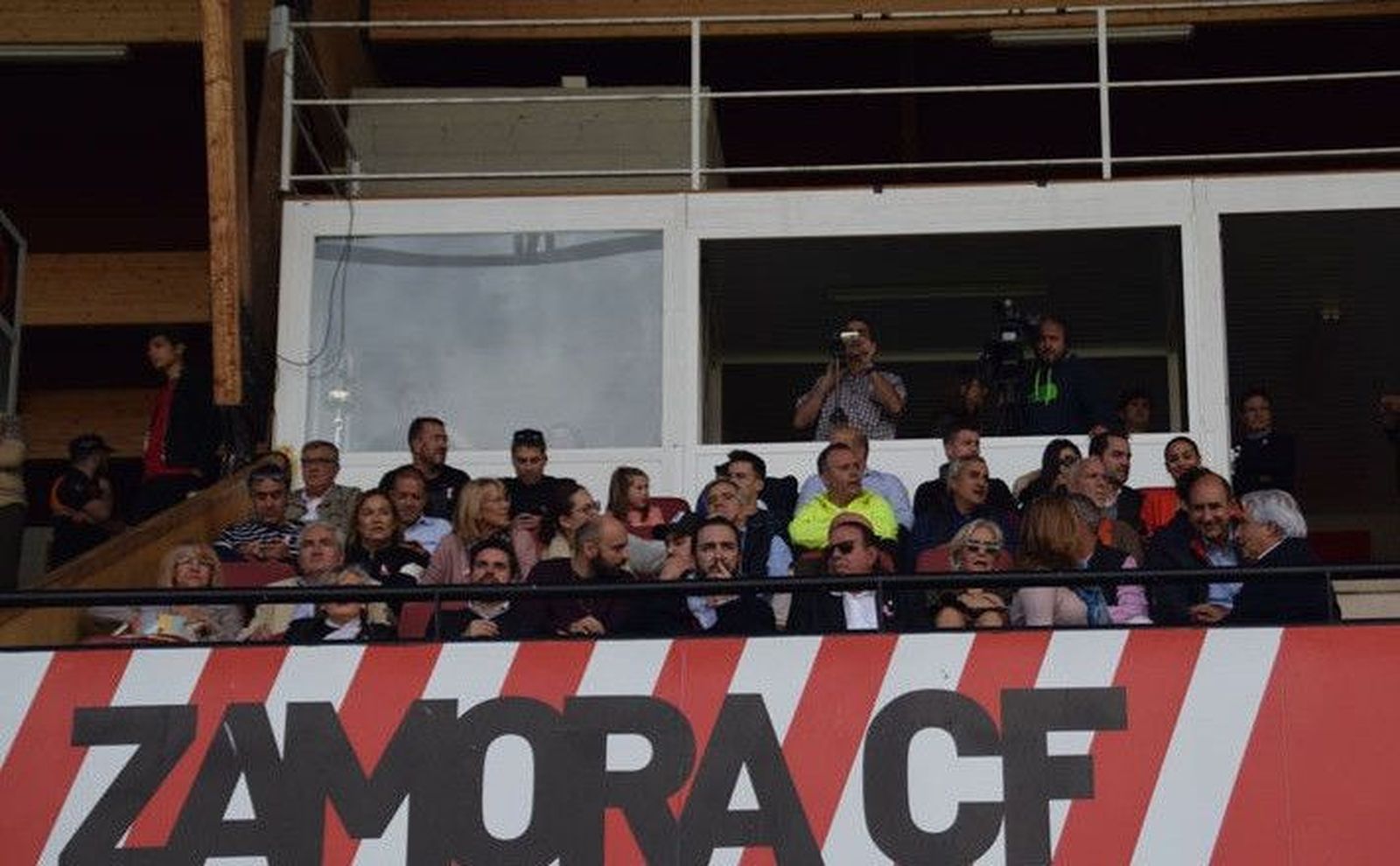 Zamora directiva palco