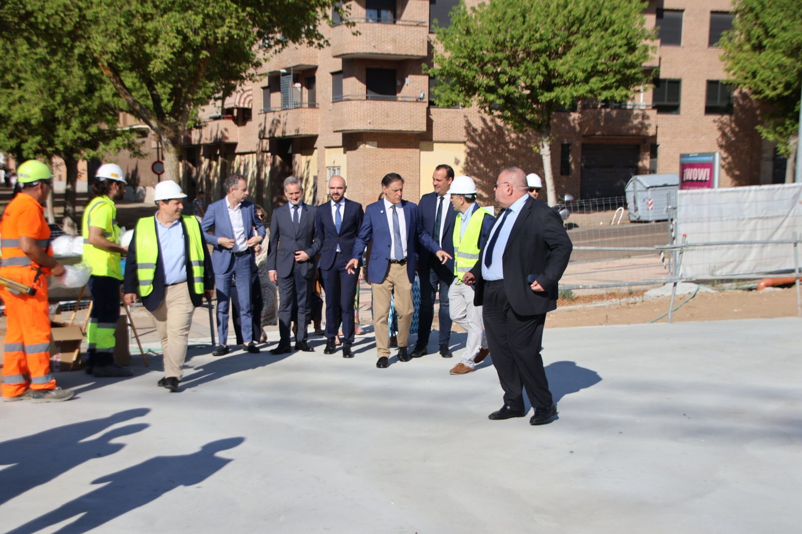 El consejero de Sanidad, Alejandro Vázquez Ramos, visita las obras del centro de salud Prosperidad