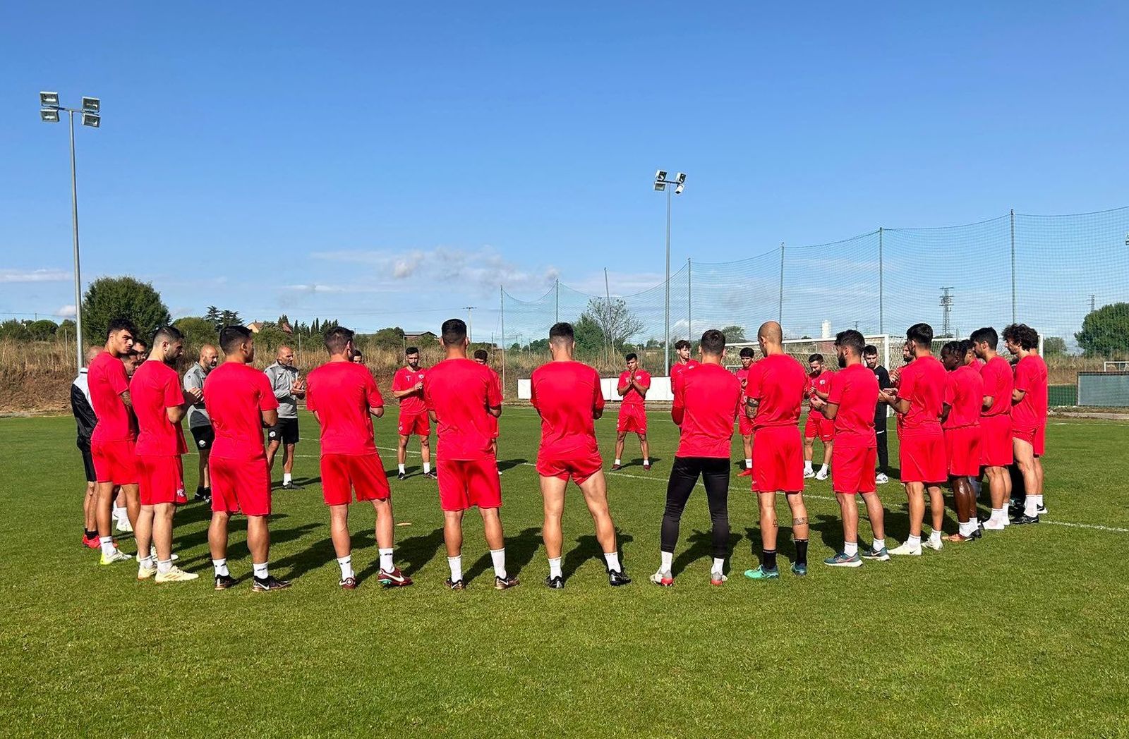 Minuto de silencio en homenaje a José María Casas. | Zamora CF