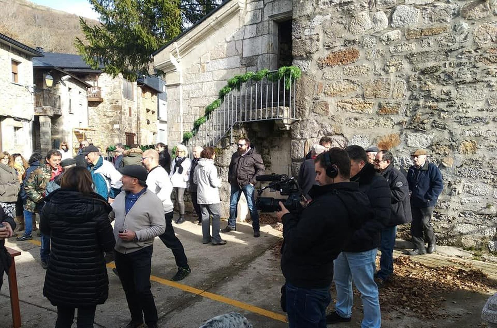 79011025 3307426589332715 8296693333338619904 n