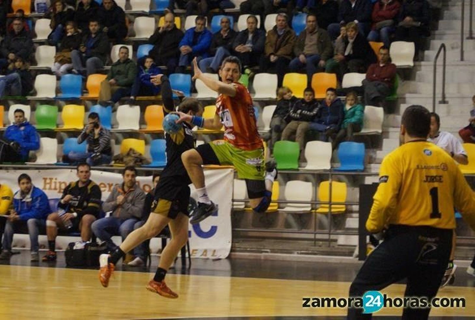 El MMT Seguros visita a un favorito en horas bajas