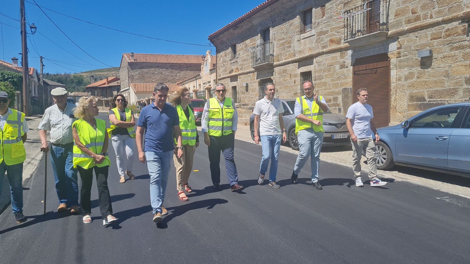 Travesía de la ZA-P-2639 en dirección a Villanueva de Valrojo