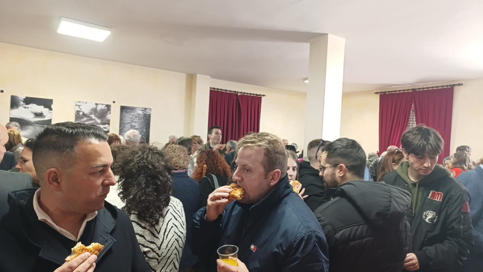 Cabrillas arropa a San Isidro por sus fiestas en el día de la bendición de los campos