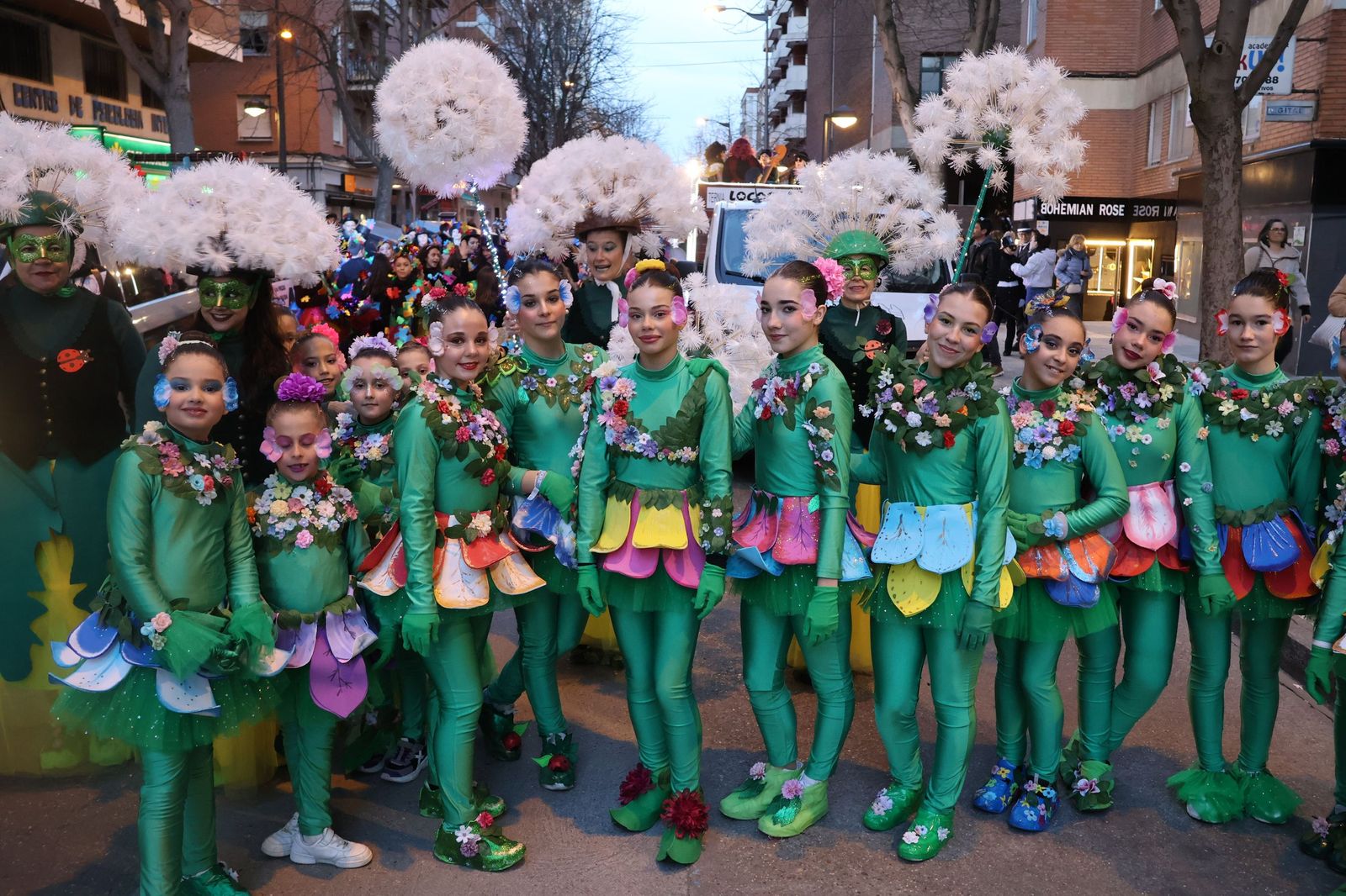 GALERÍA | Segundo desfile, mismo entusiasmo: Zamora se vuelve a disfrazar de Carnaval