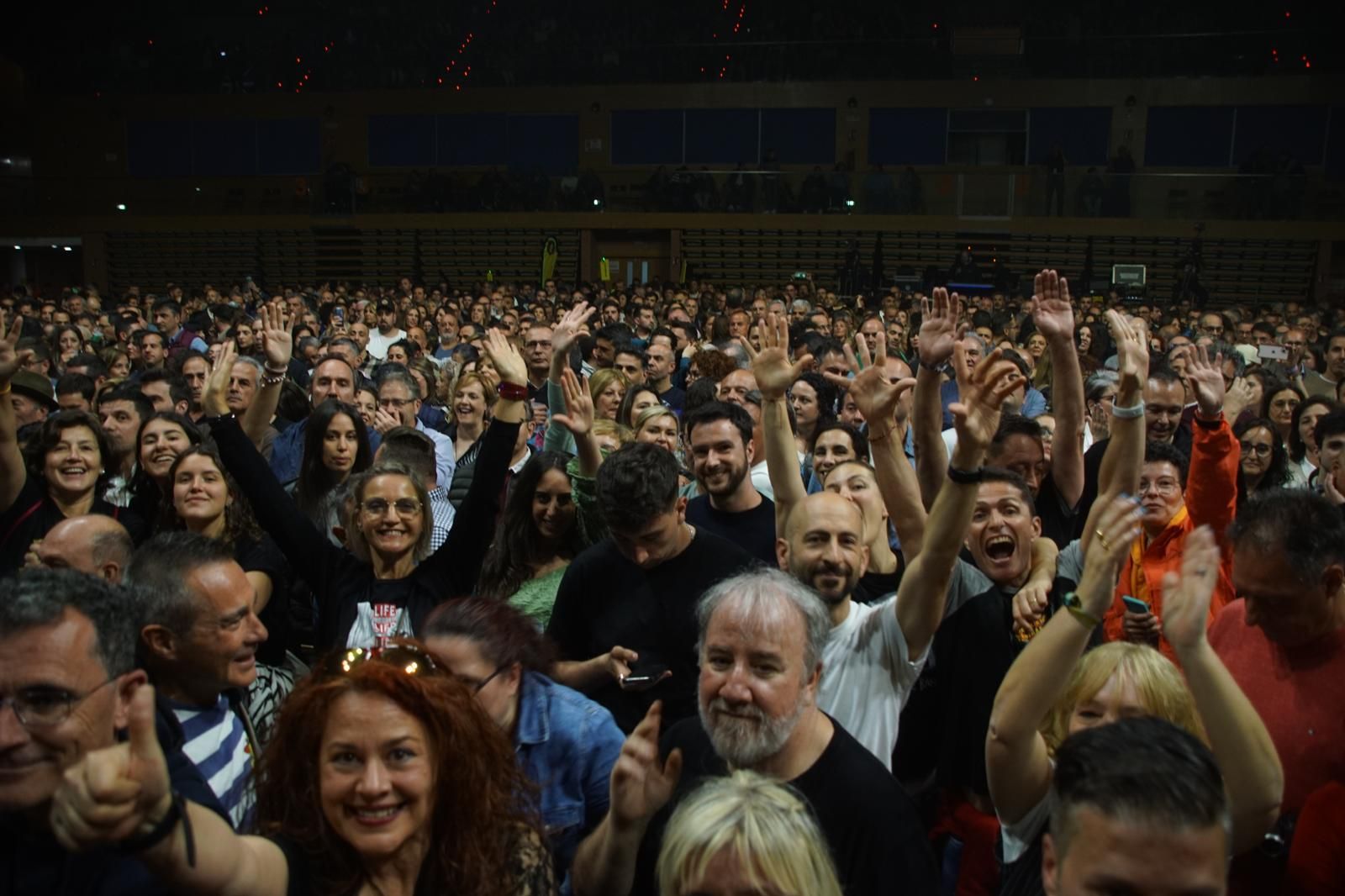 concierto-de-manolo-garcia-en-el-multiusos-sanchez-paraiso-fotos-juanes-24