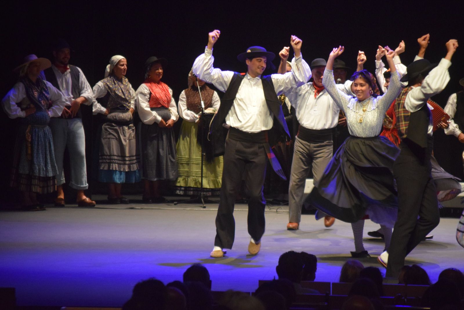 gala-de-clausura-del-festival-internacional-de-folklore-de-zamora-68