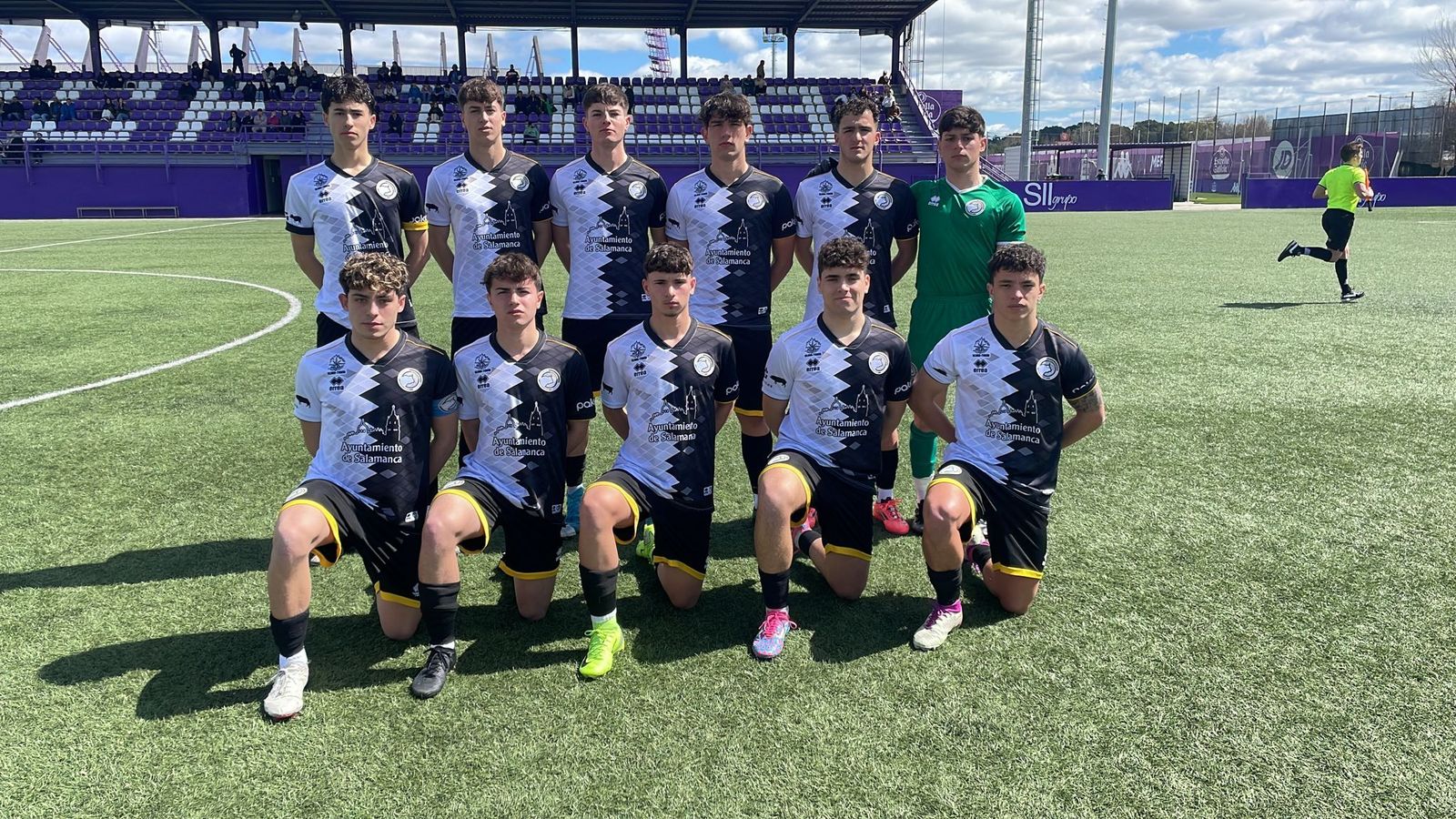 Once titular de Unionistas LN ante el Valladolid B FOTO USCF BASE