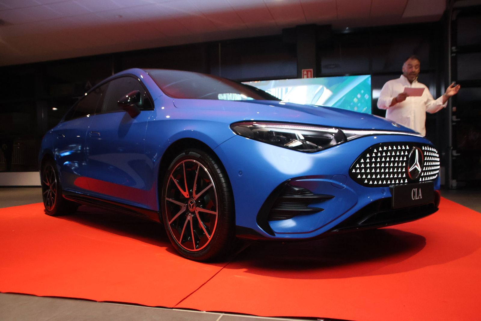 Presentación del nuevo Mercedes CLA 100% eléctrico en Adarsa Salamanca