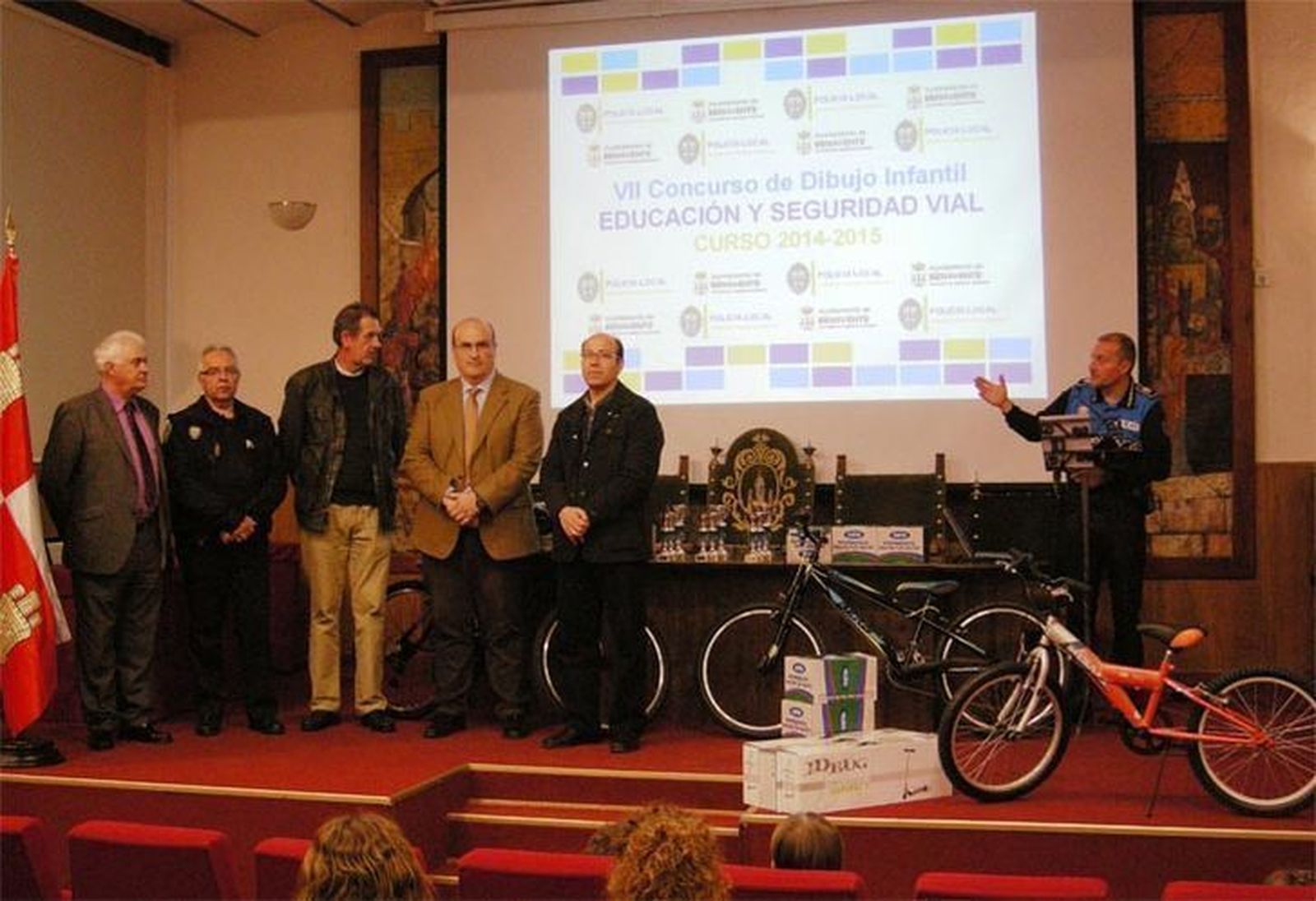 El Ayuntamiento de Benavente entrega los premios del concurso de dibujo sobre Seguridad y Educación Vial