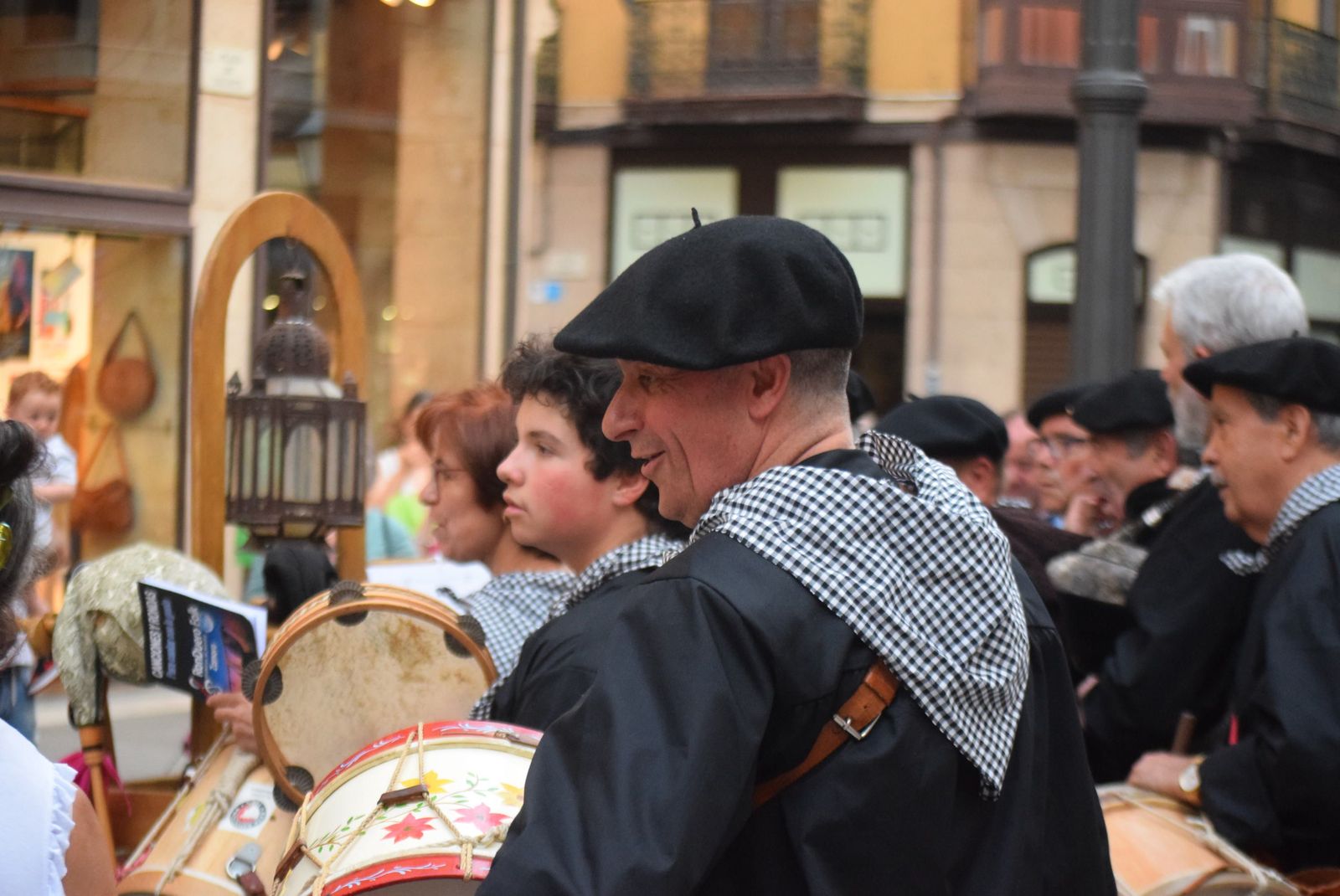 grupo-ronduero-en-la-xxx-muestra-de-folklore-8
